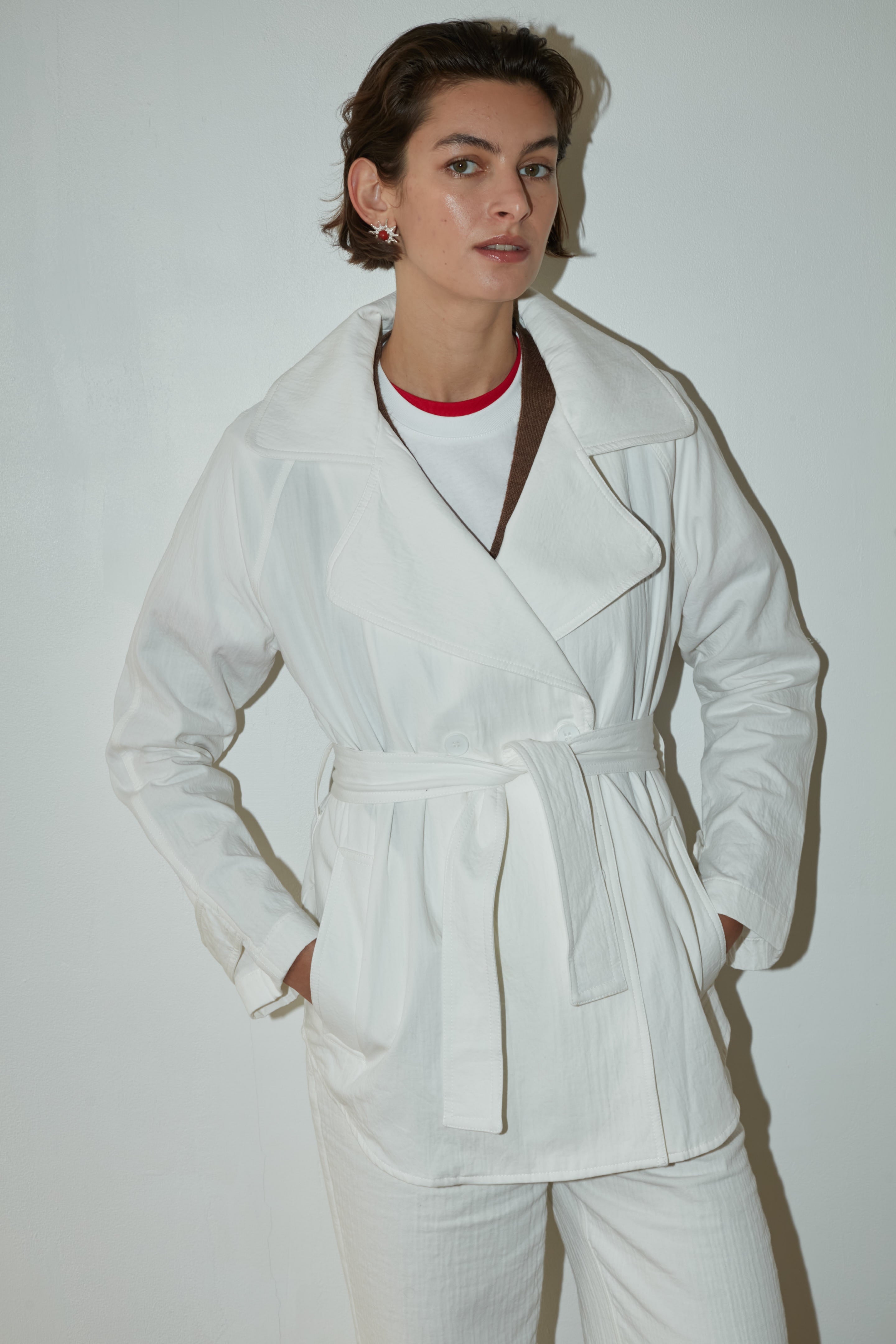 Short wind trench white