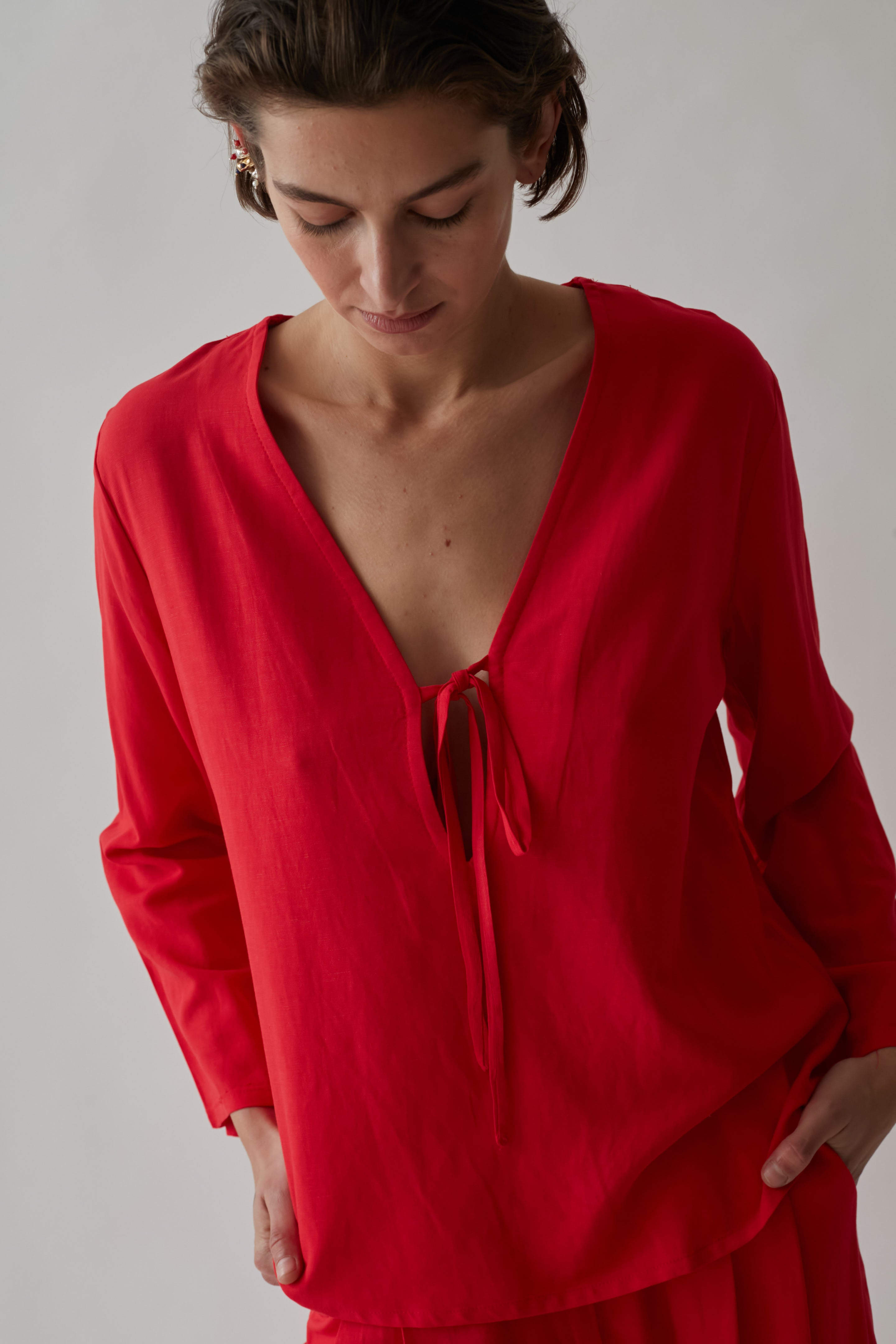 lyra v top red