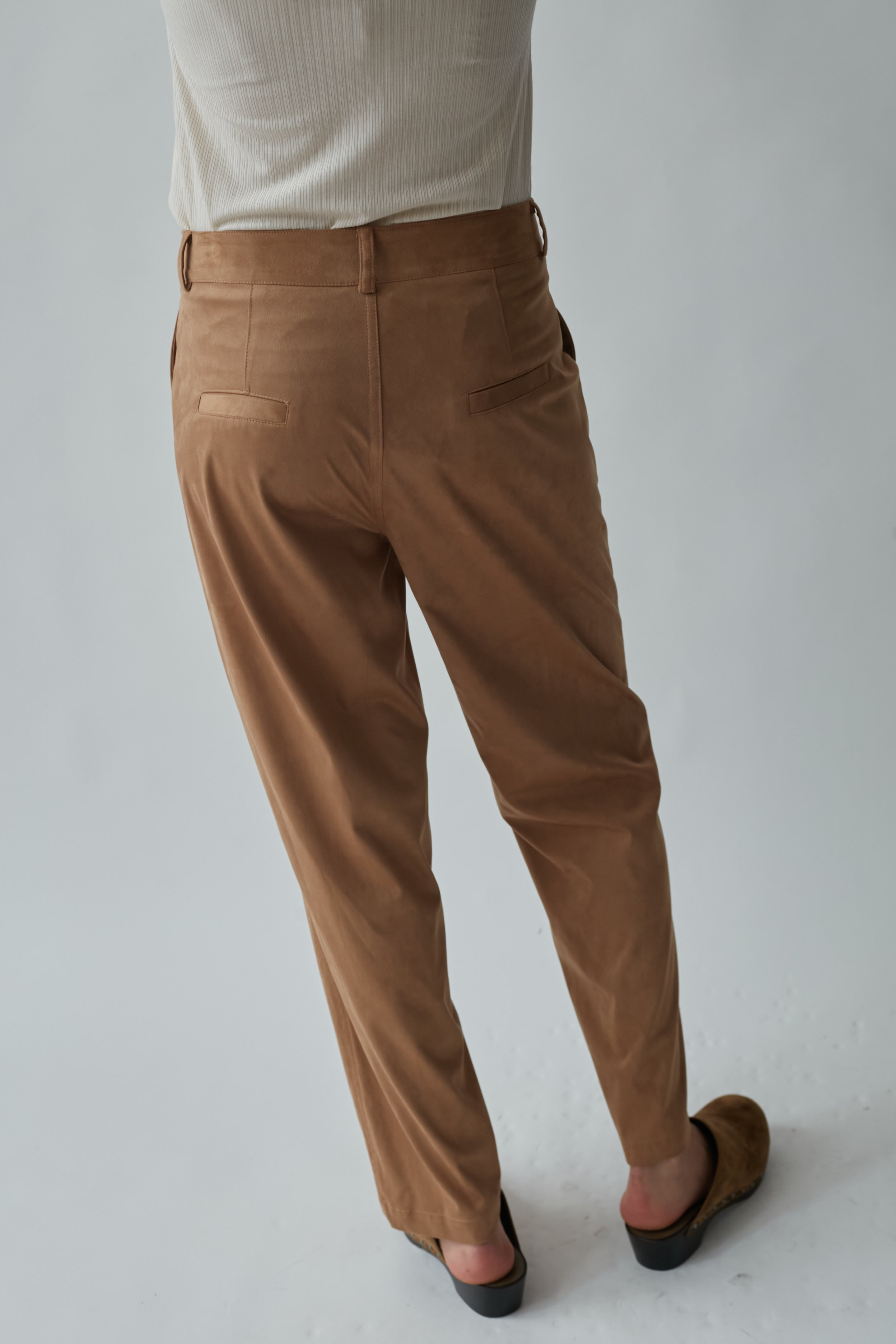 Suede pants camel