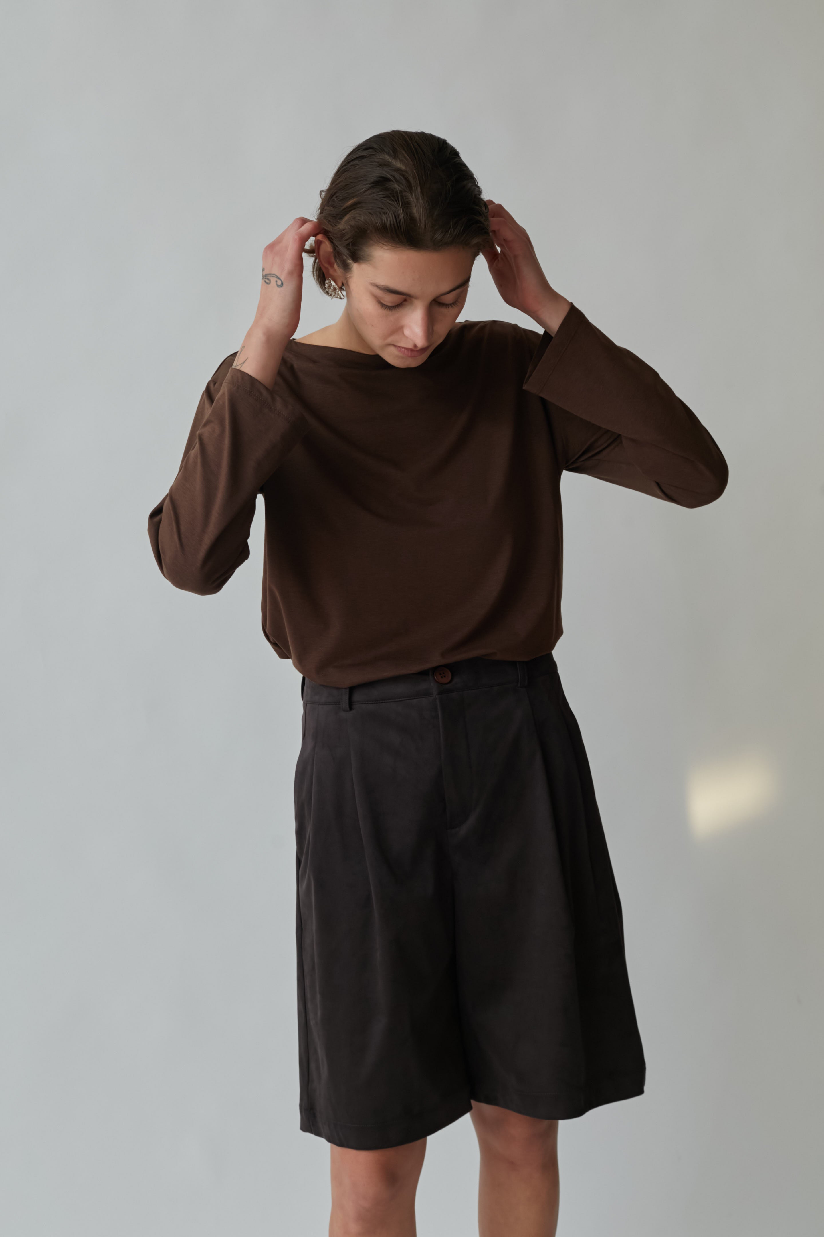 Suede bermuda pants chocolate