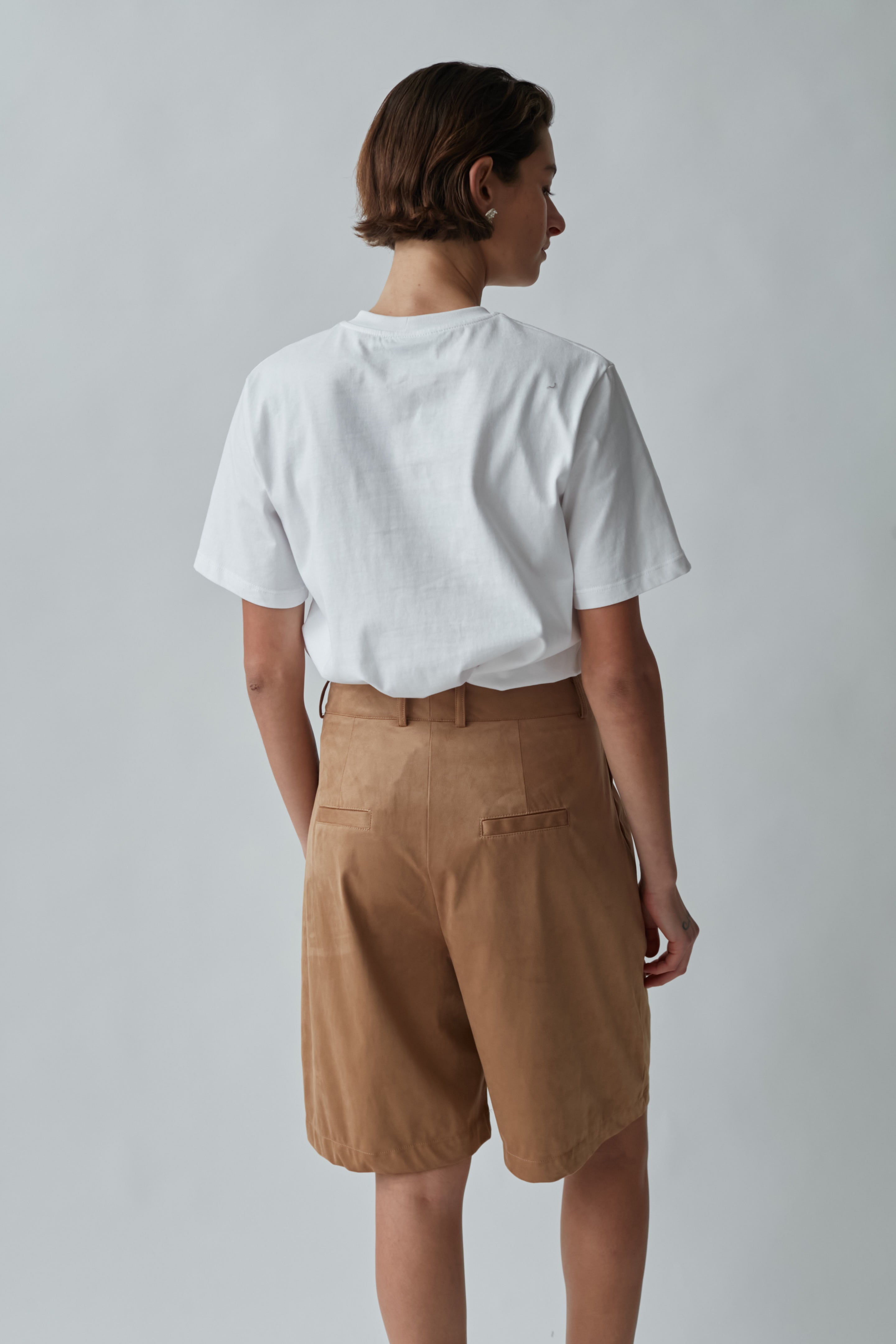 Suede bermuda pants camel