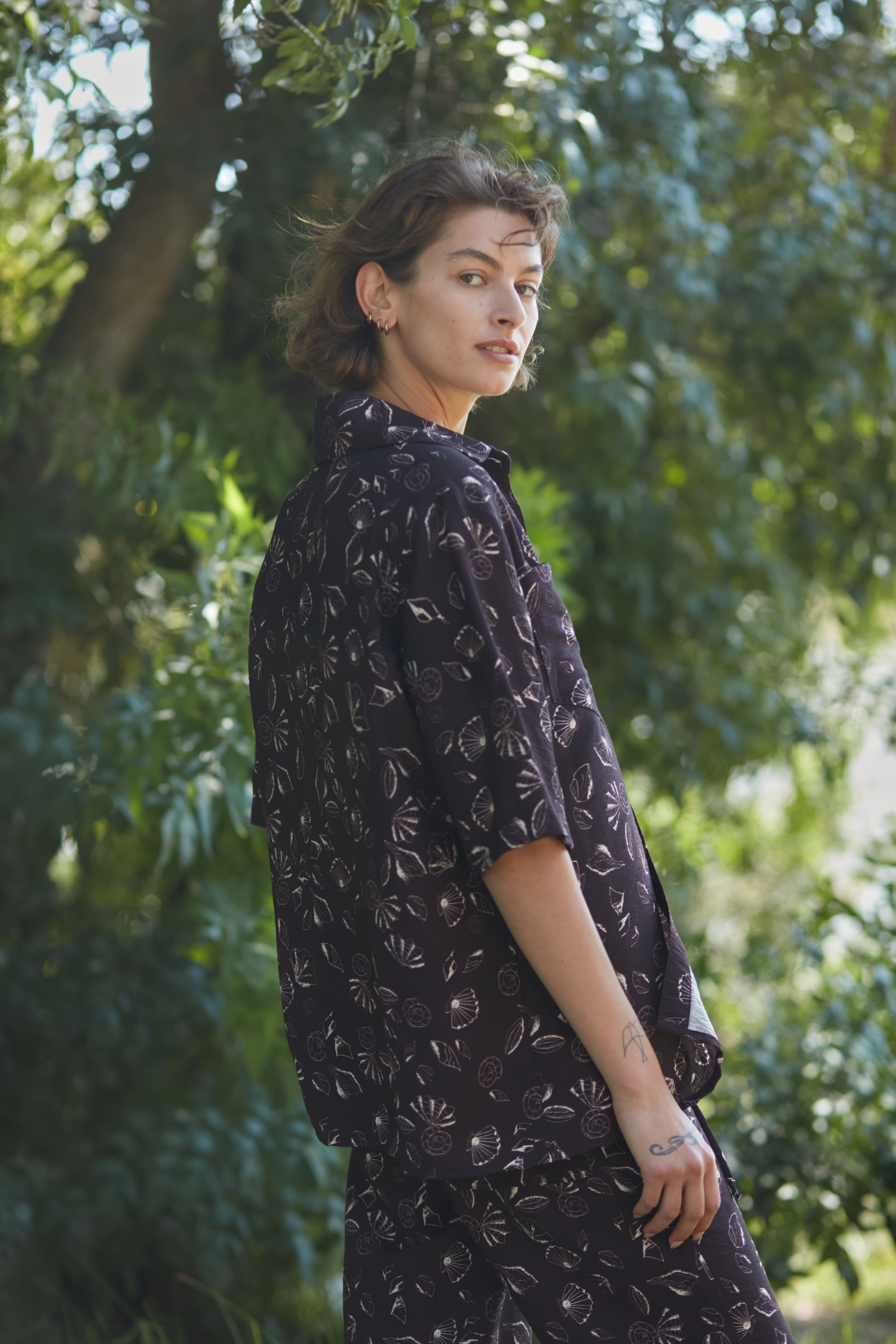 buttoned shells top brown