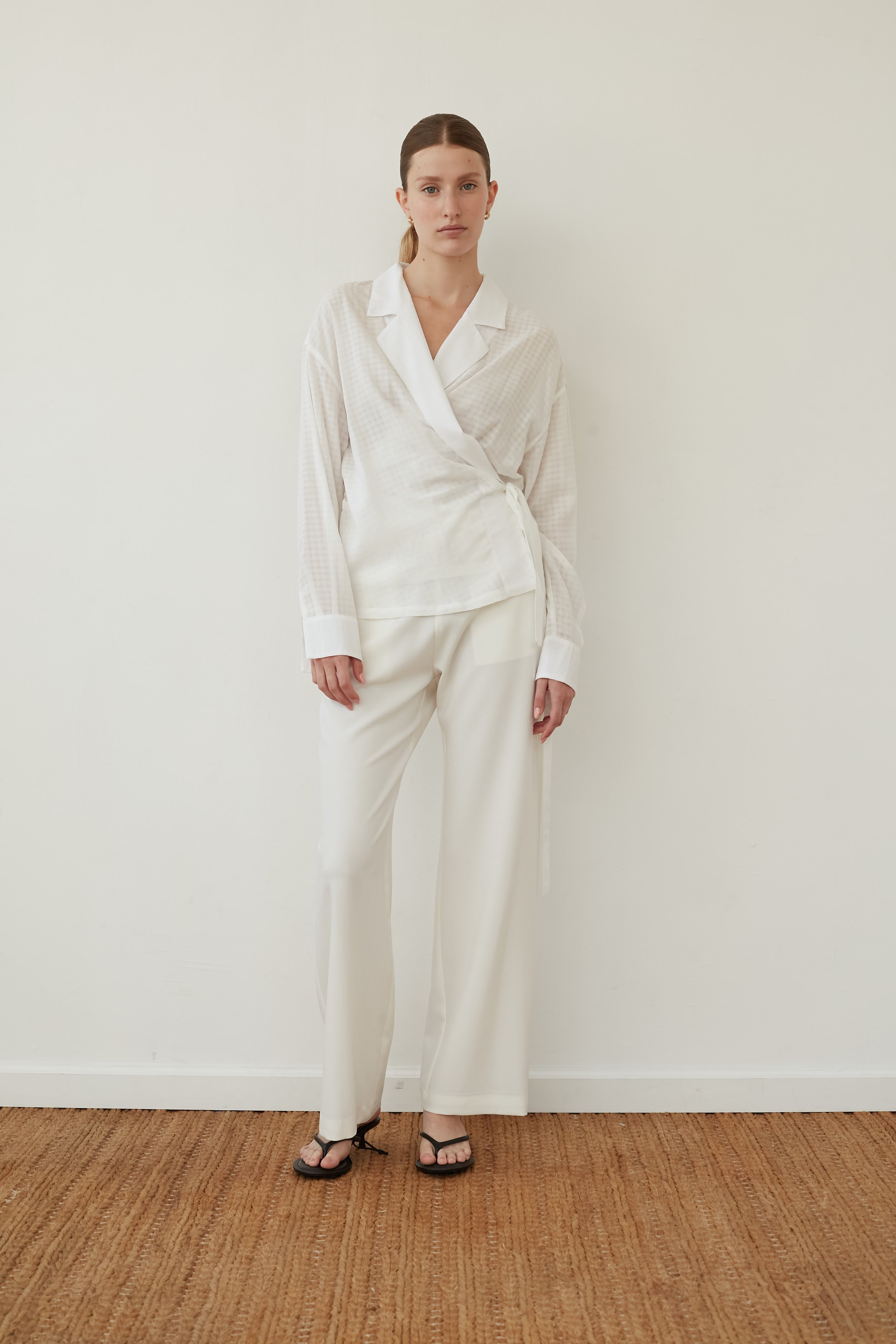 ain pants white