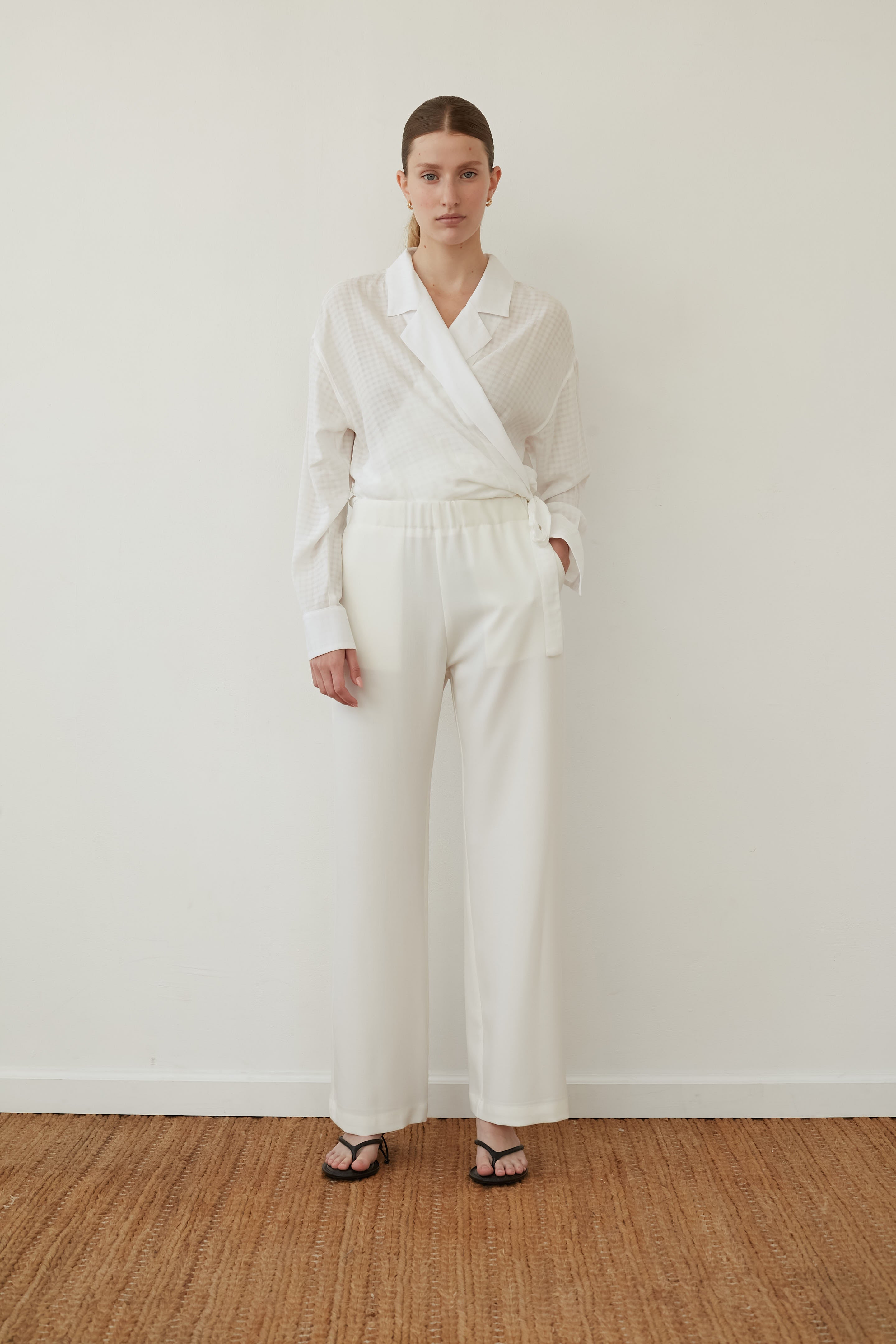 ain pants white