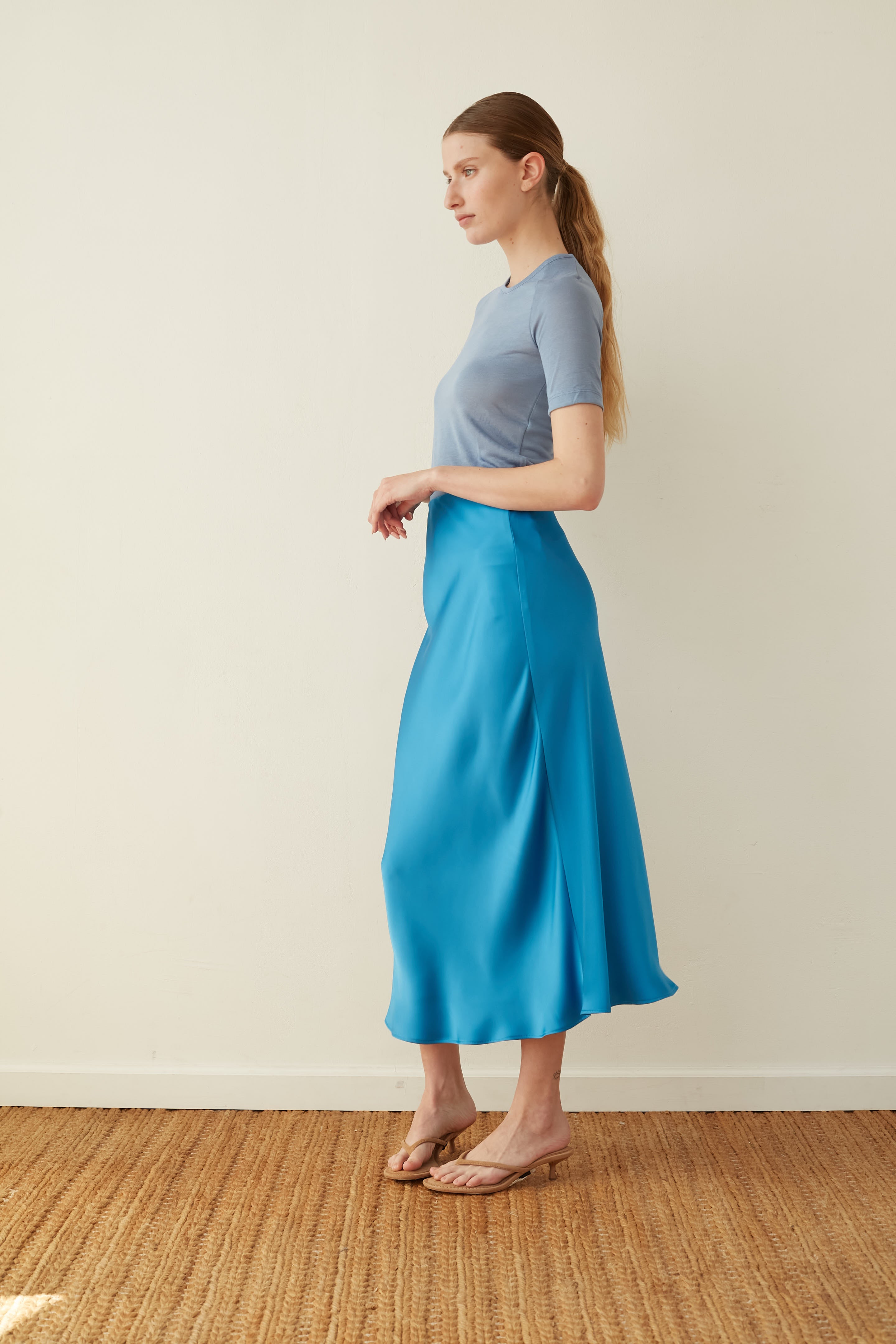 leo skirt royal