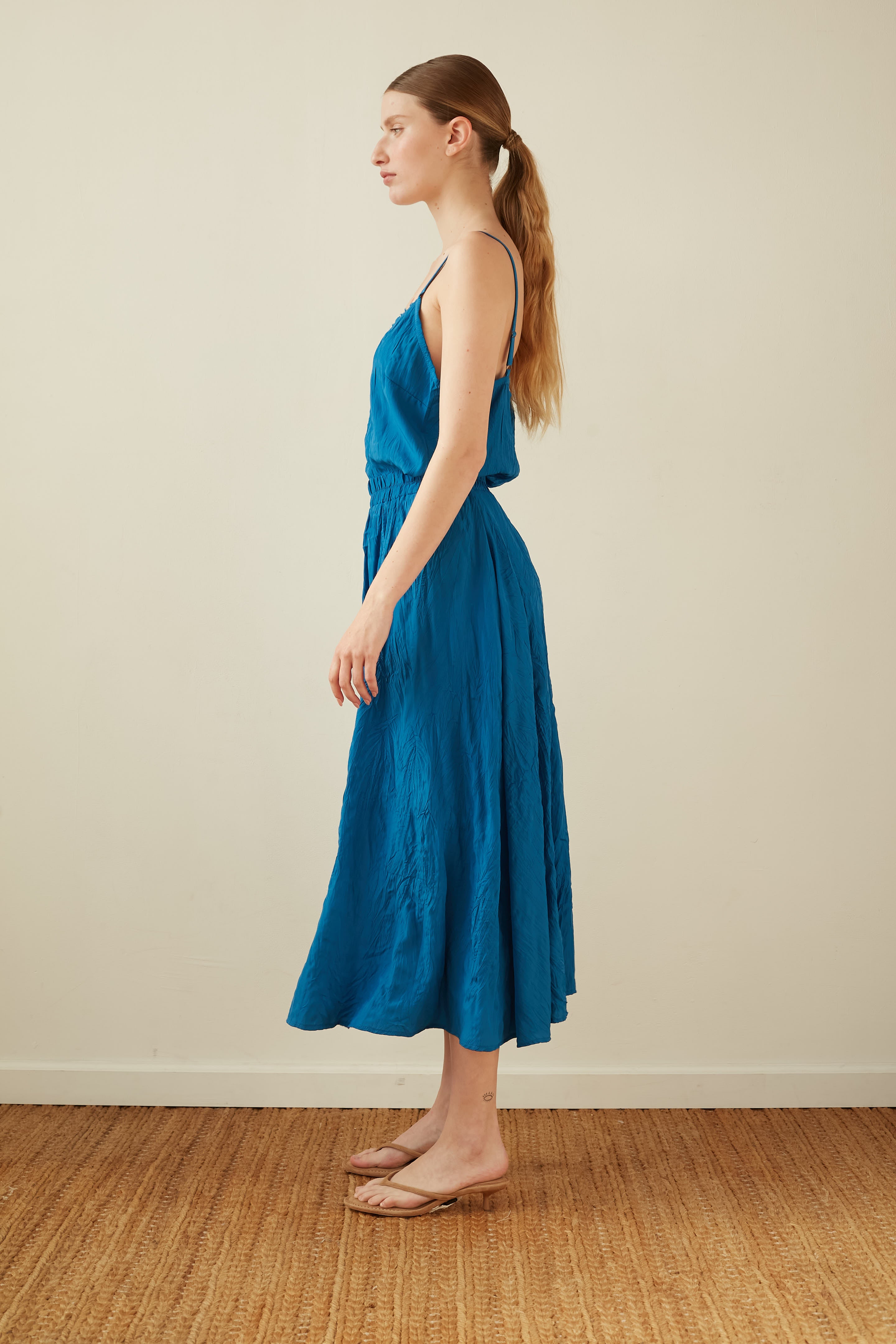 pleated skirt royal