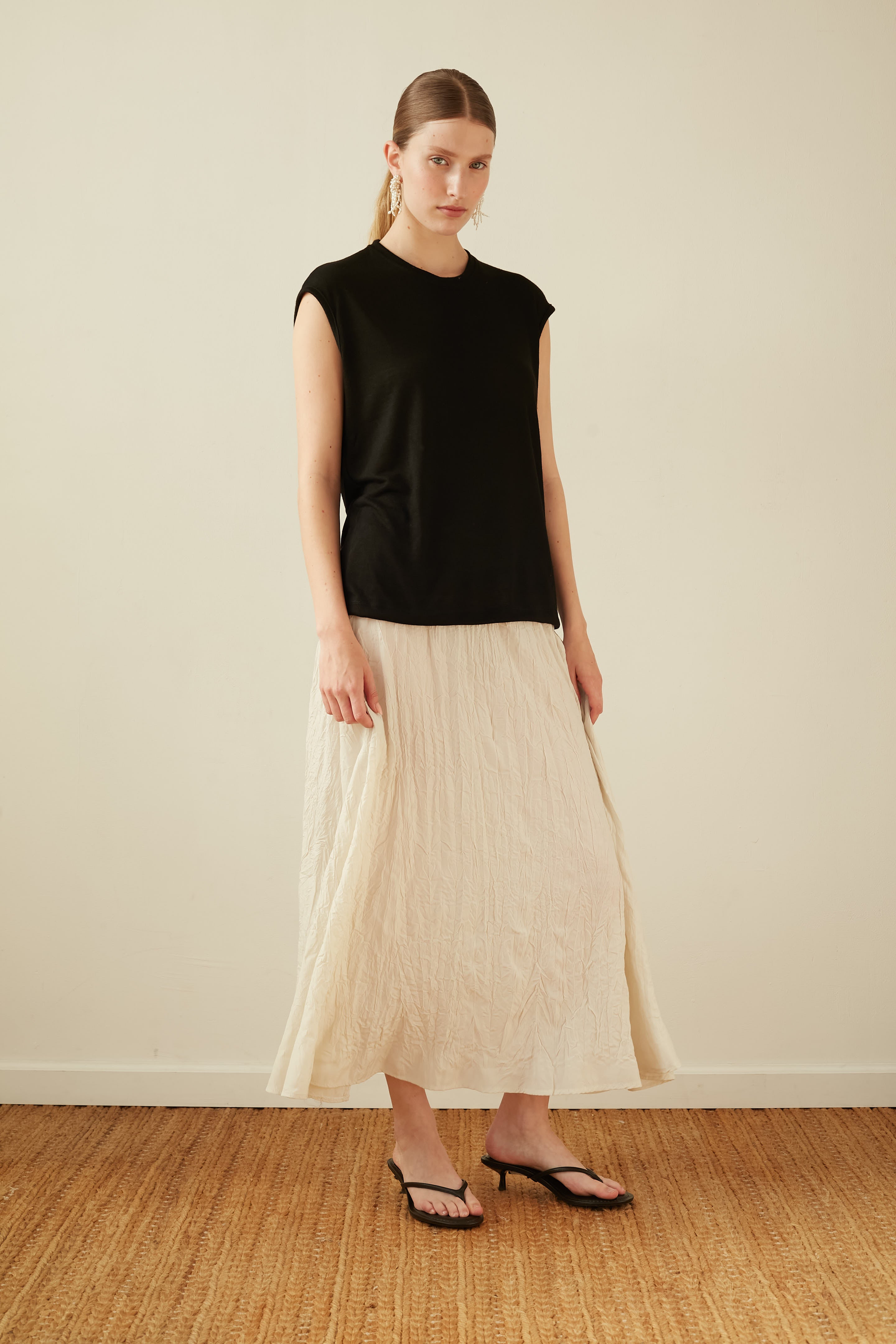 Peeps top Black