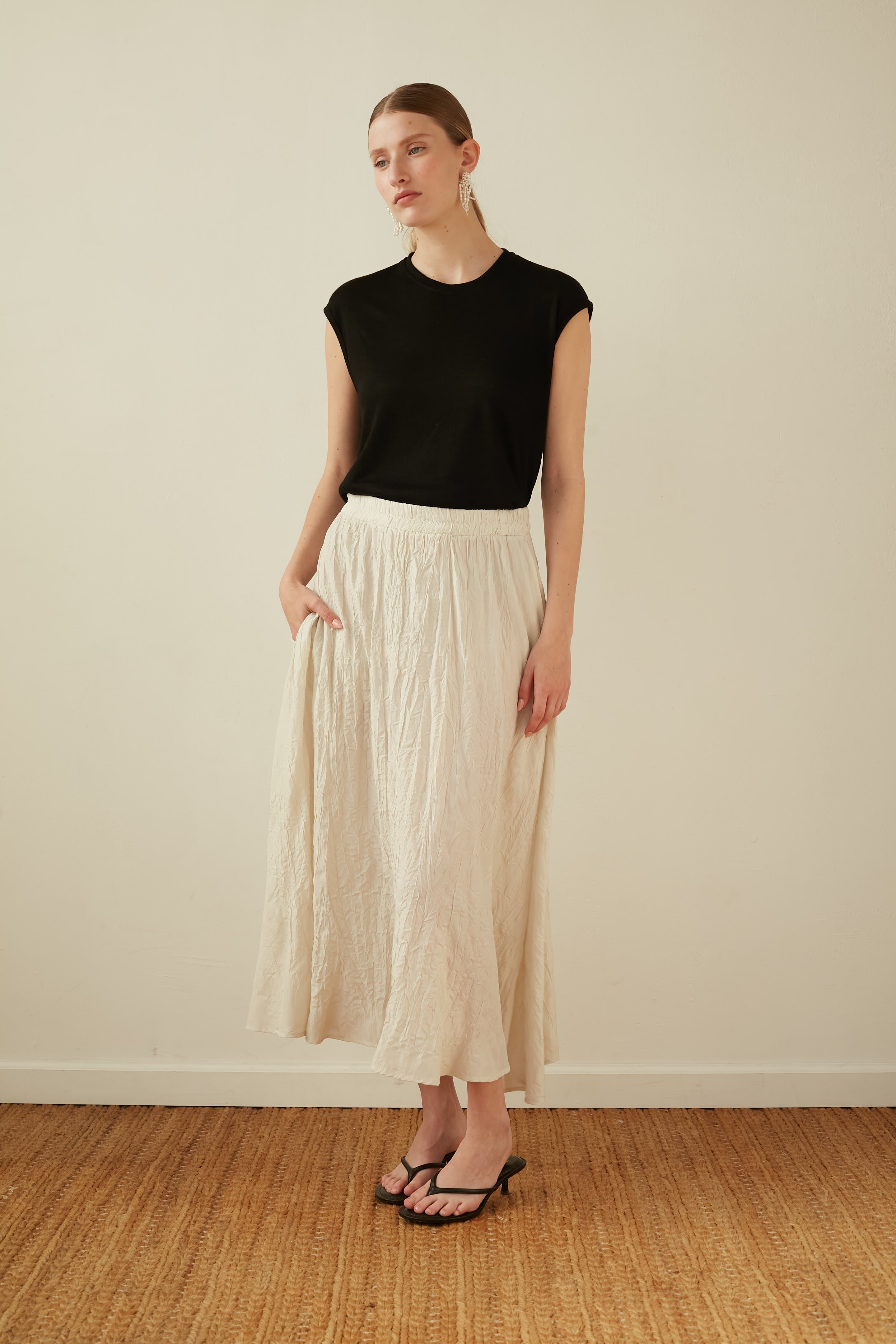 Peeps top Black