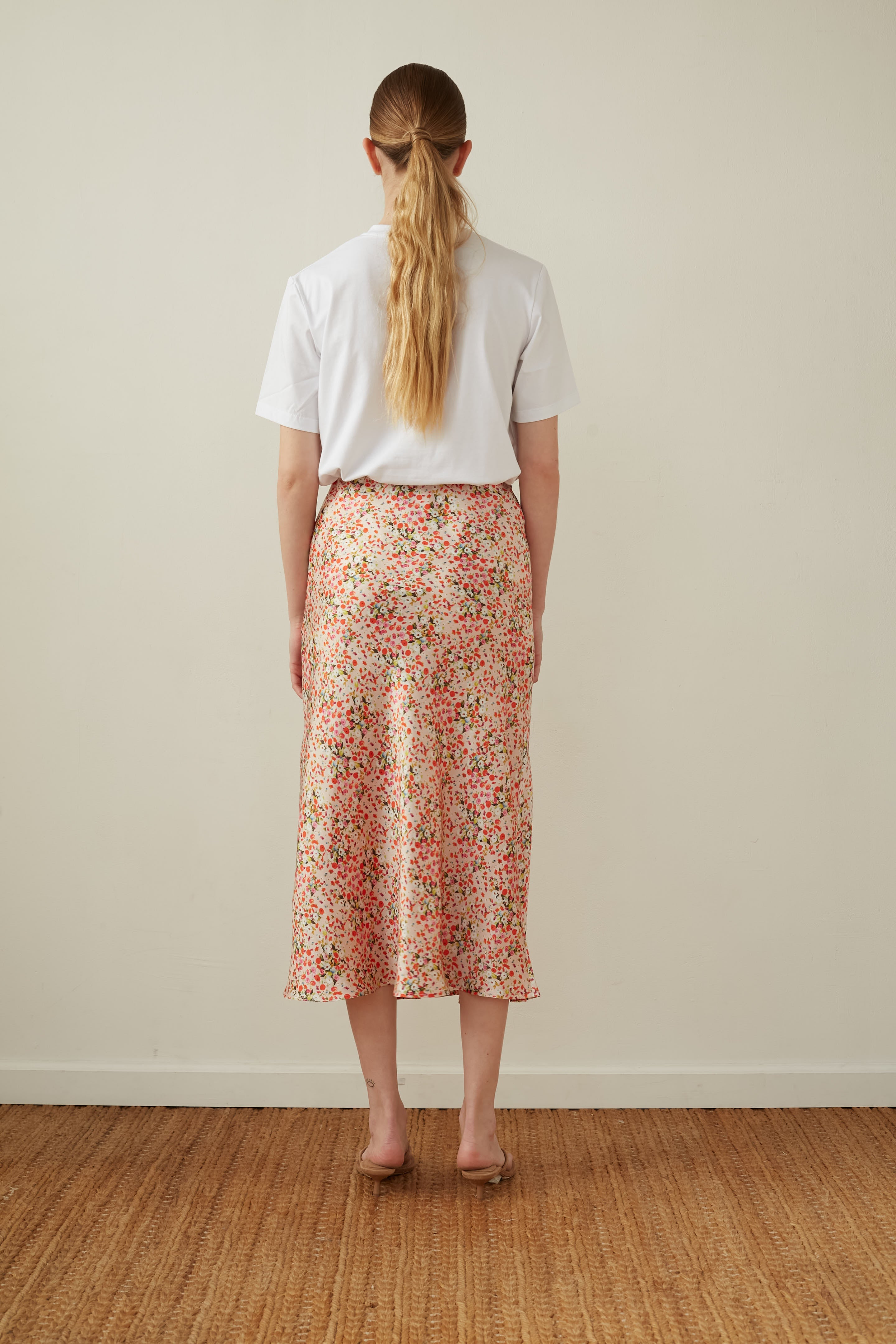 leo skirt flowers