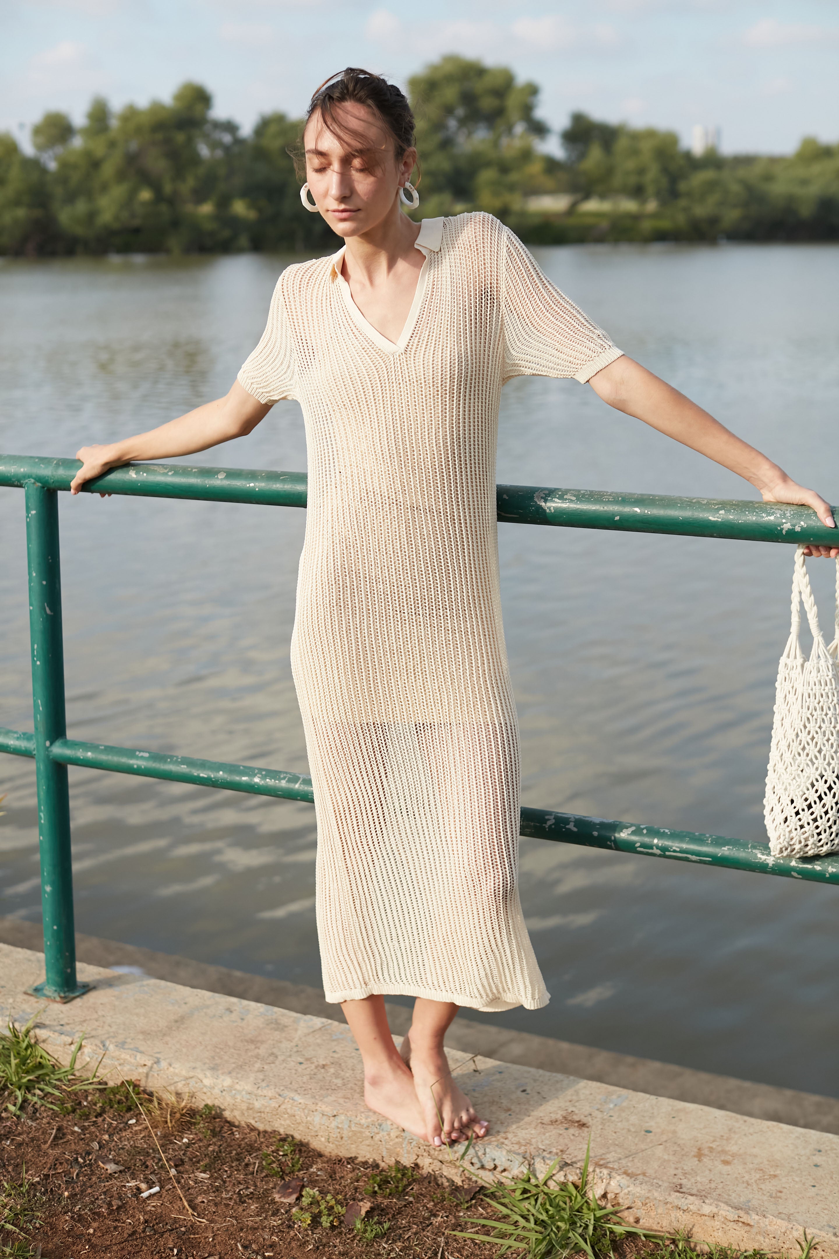 net knit dress beige