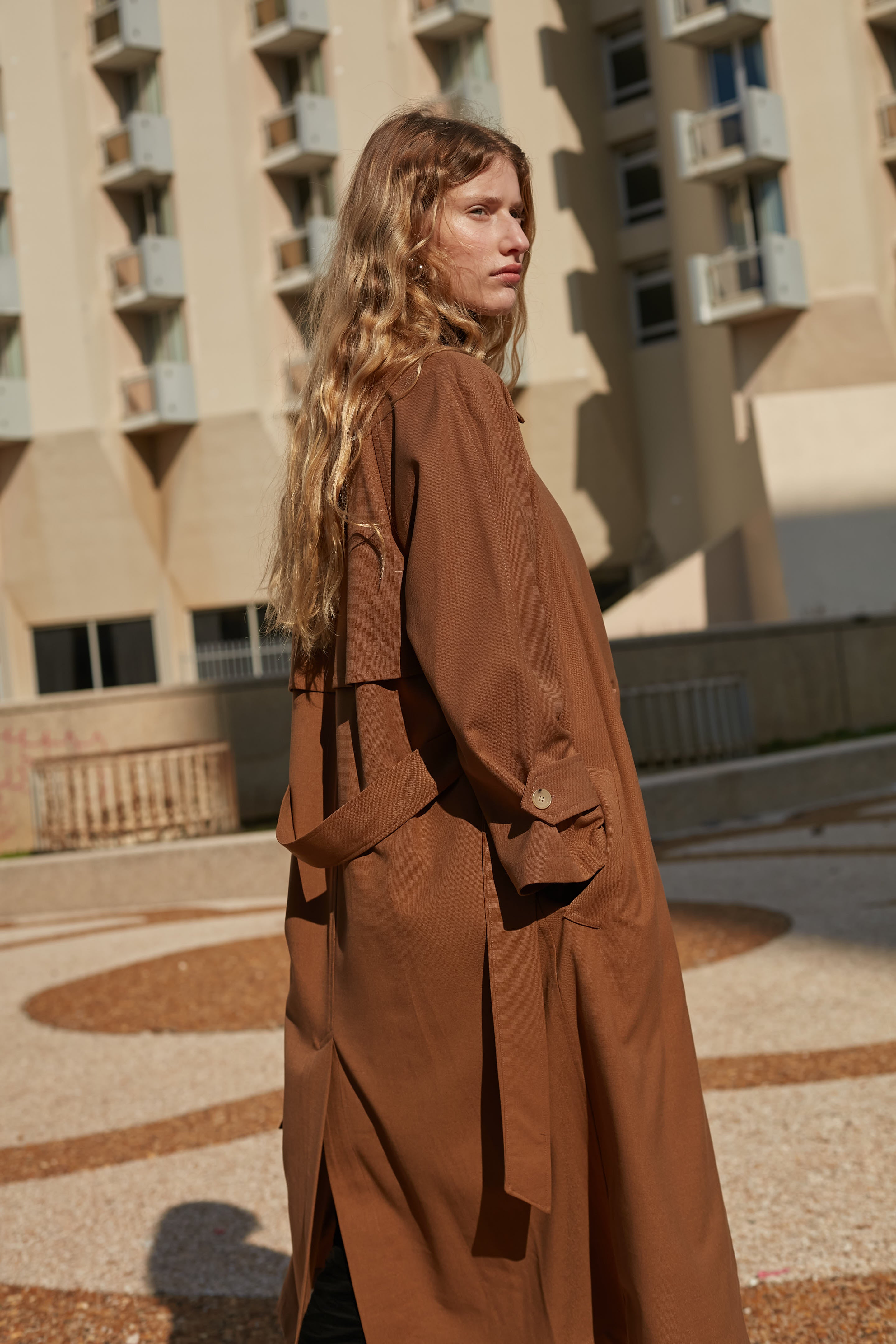 wind w trench coat Camel