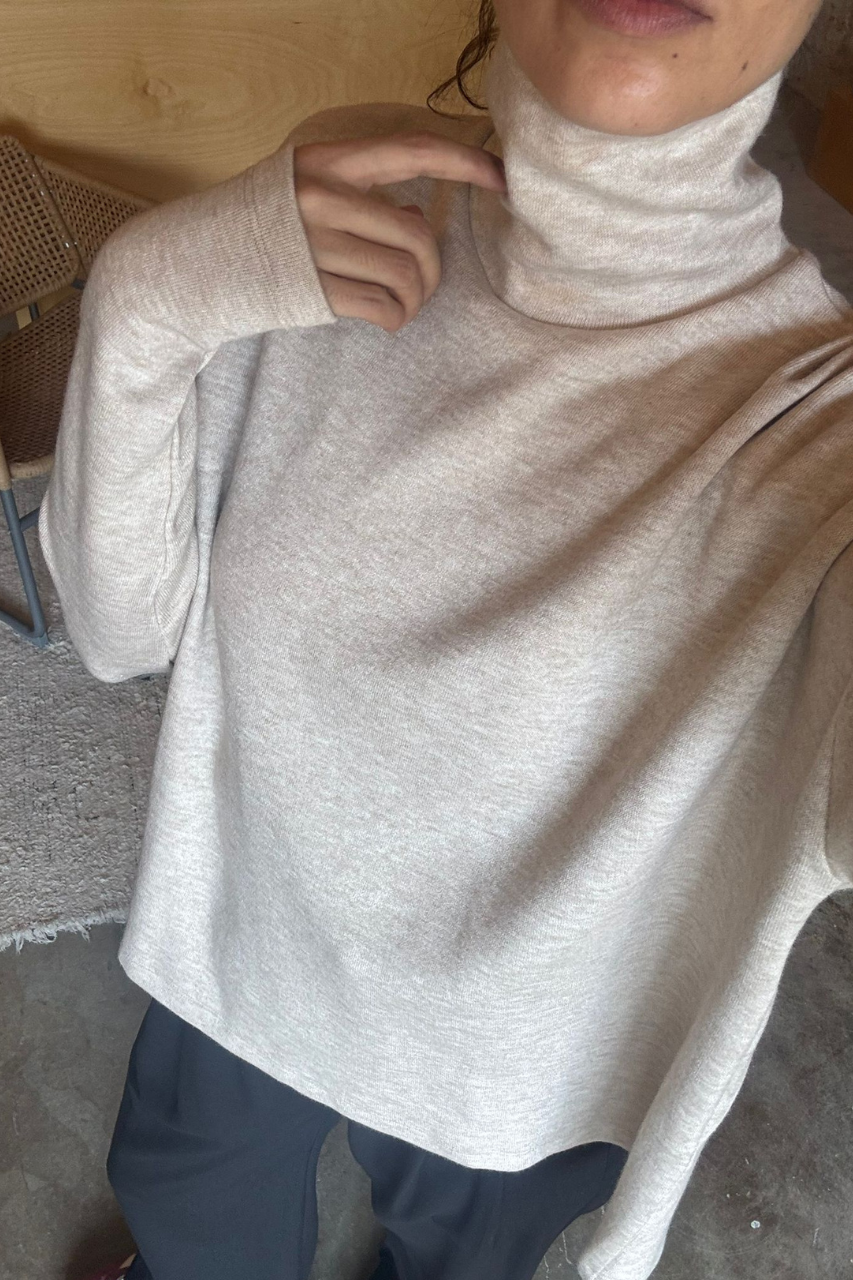 Cozy turtleneck top melange