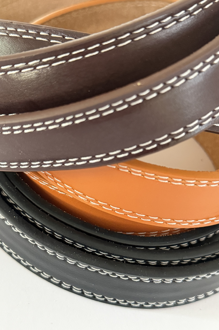 Stitches leather belt chocolate