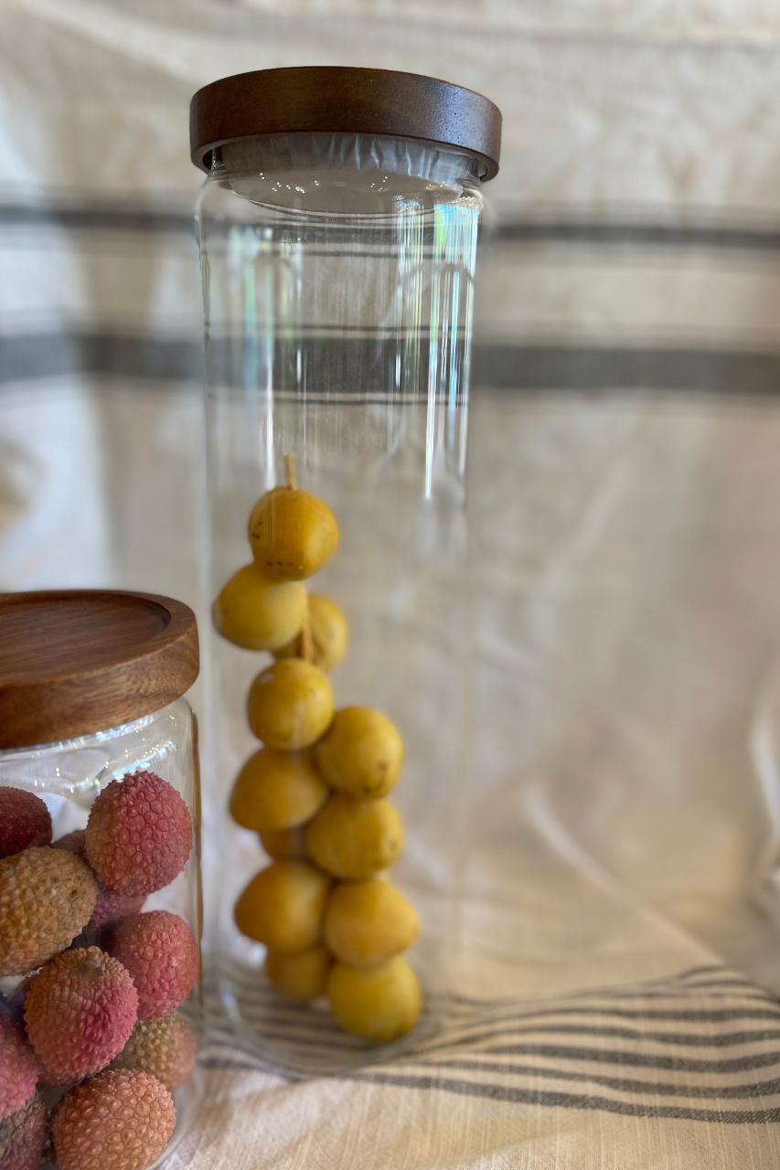 Glass jar