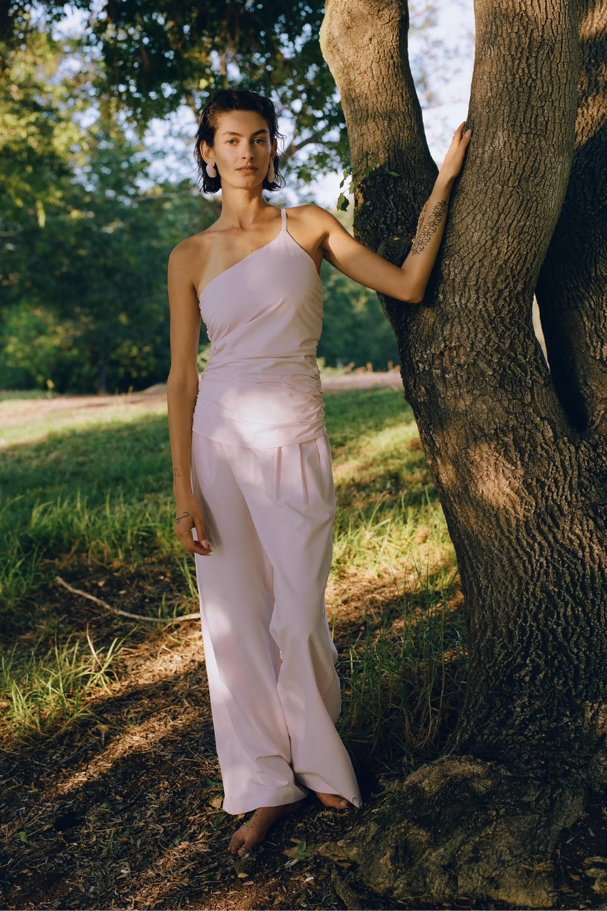 B ONE shoulder pink