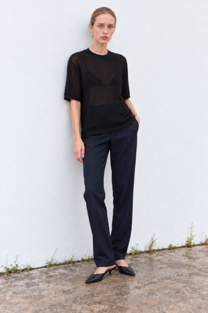 knit t shirt black