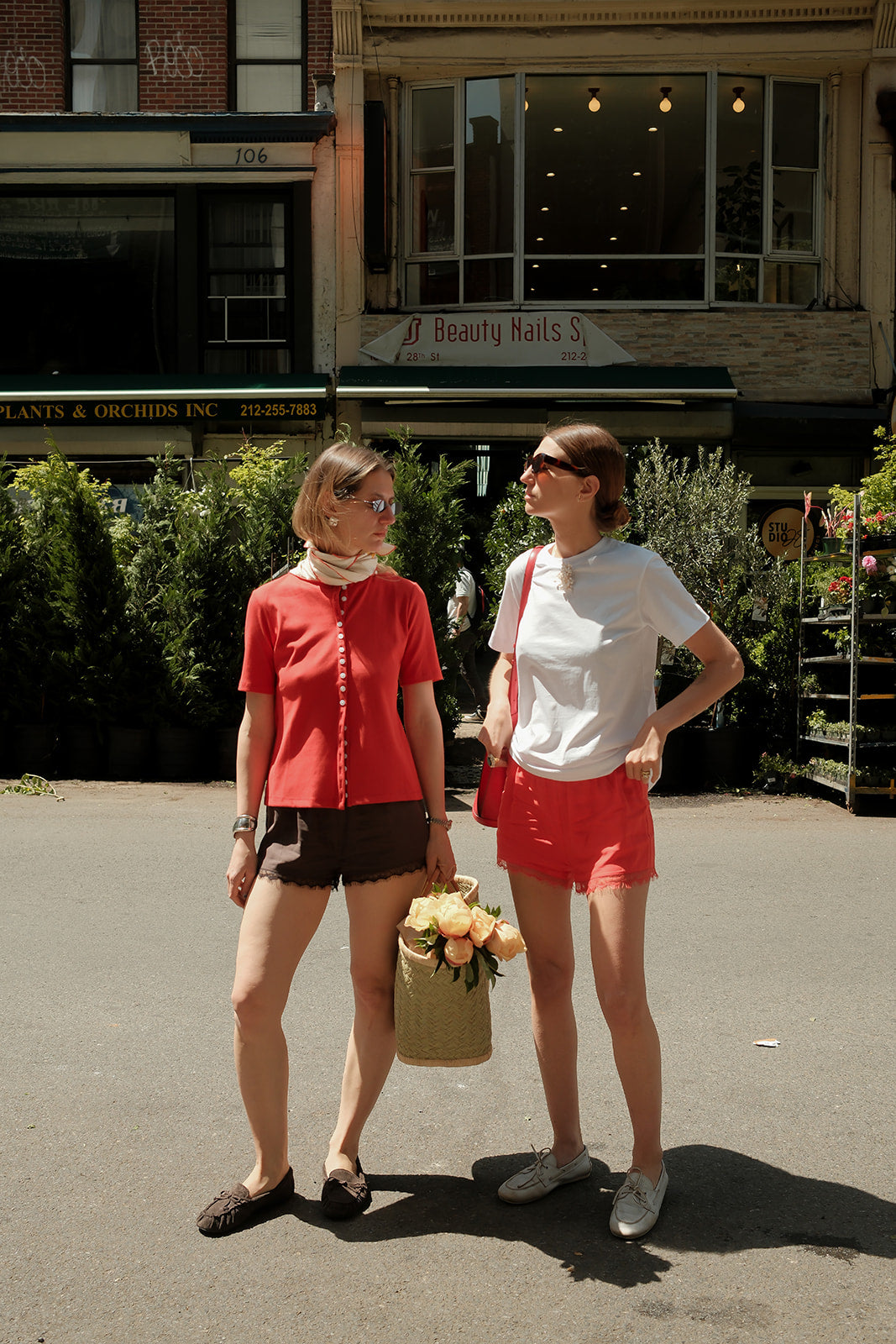 b t knitted red