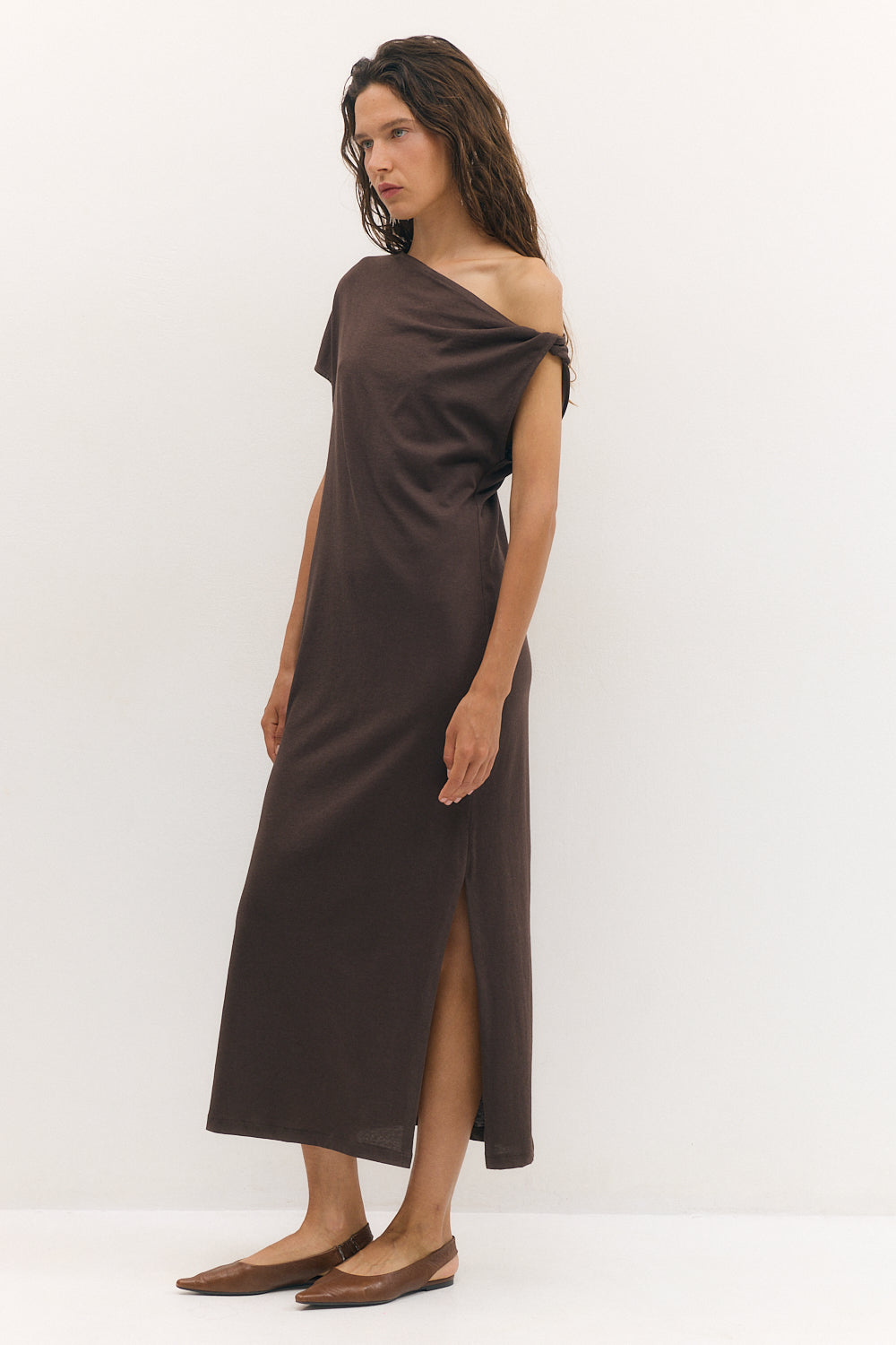 off shoulder dress chocolate