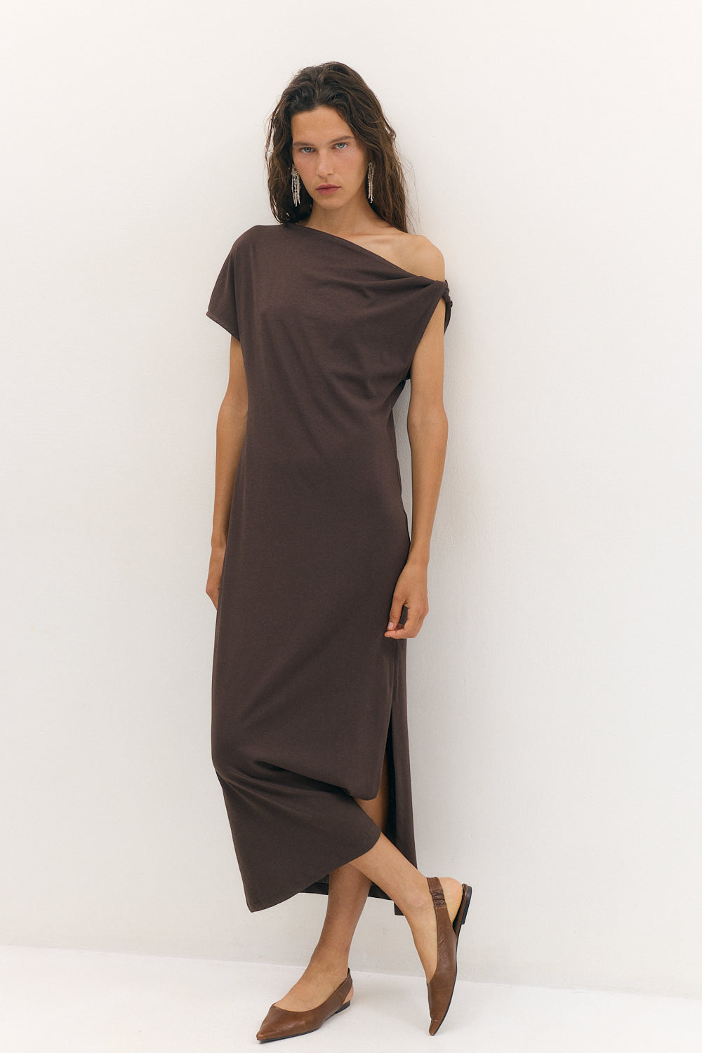 off shoulder dress chocolate