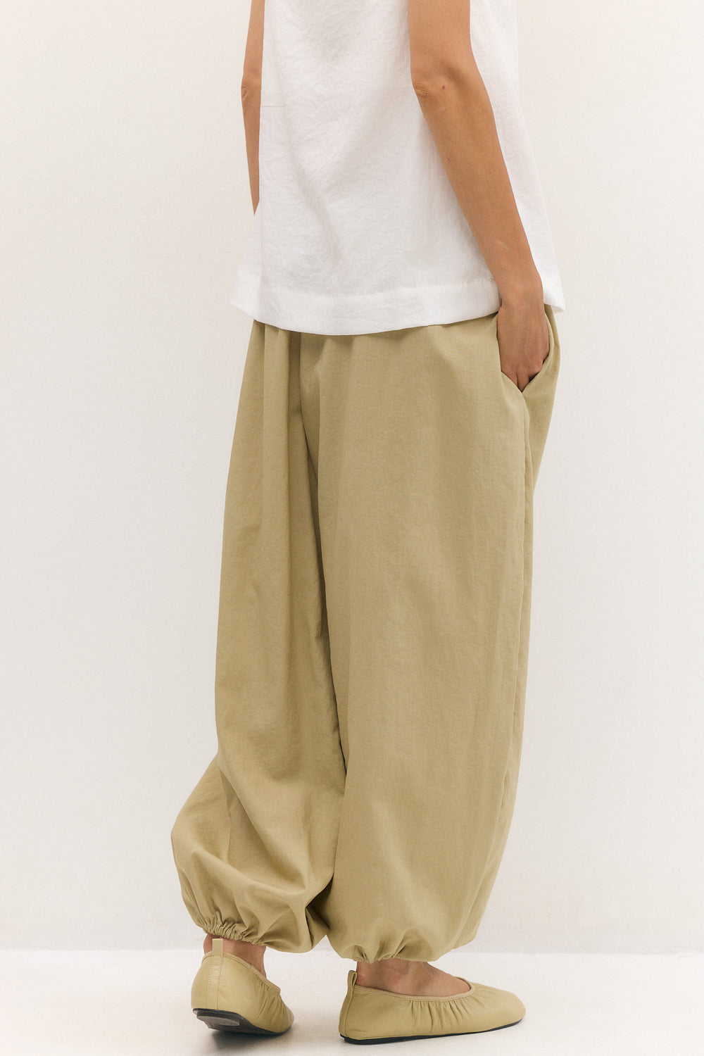 Balloon Pants Camel
