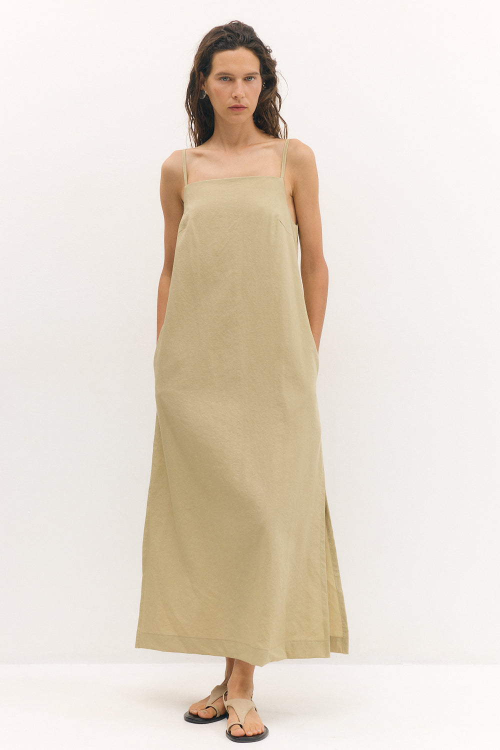 Everyday dress Camel