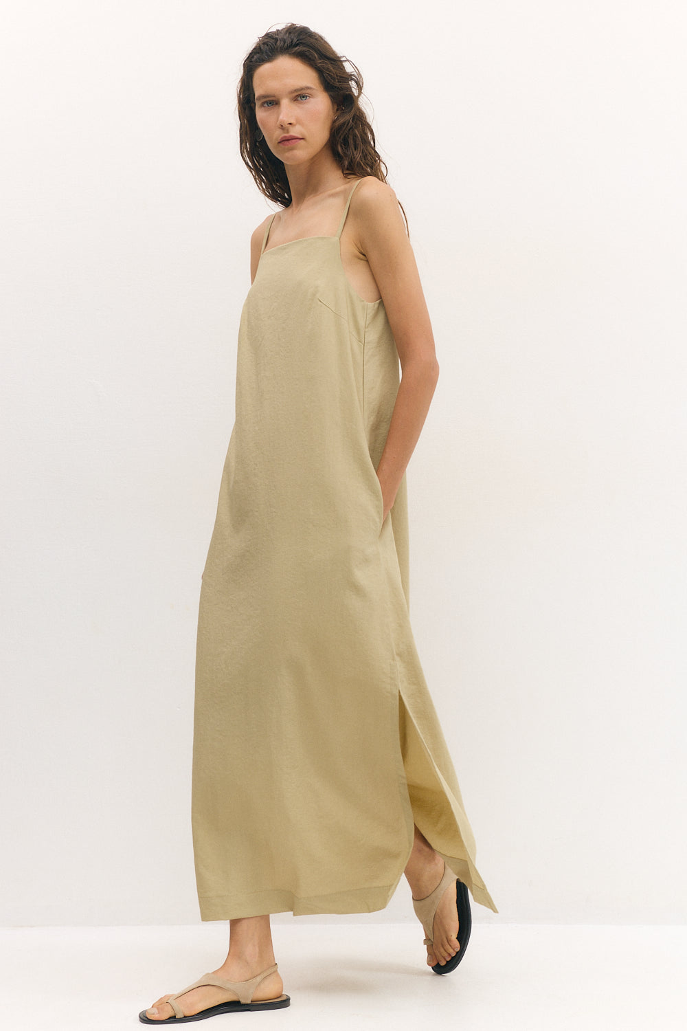 Everyday dress Camel