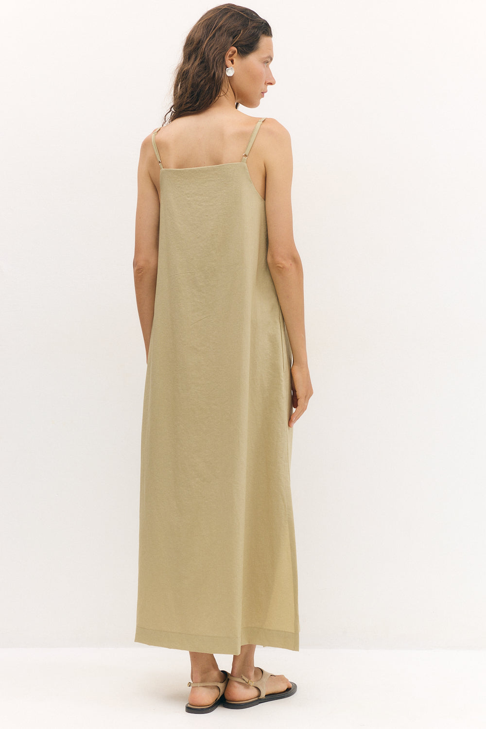 Everyday dress Camel