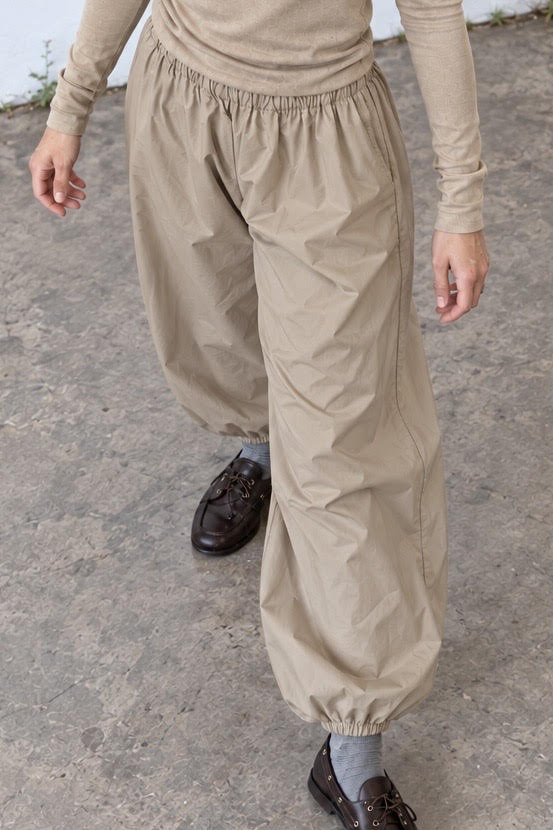 W Balloon Pants Khaki