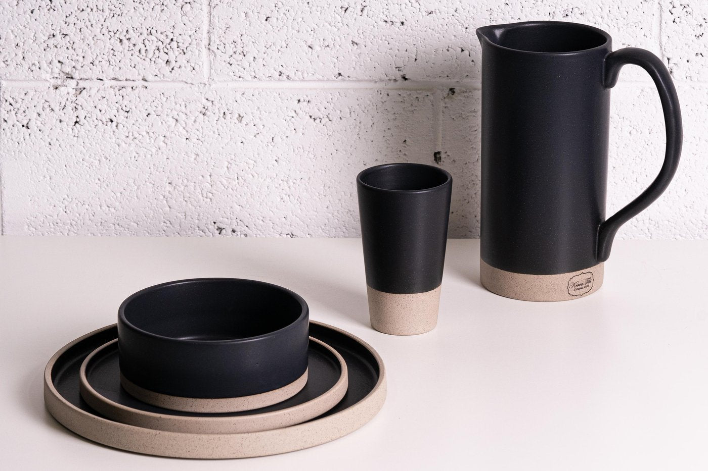 Plate set - 18 pieces black