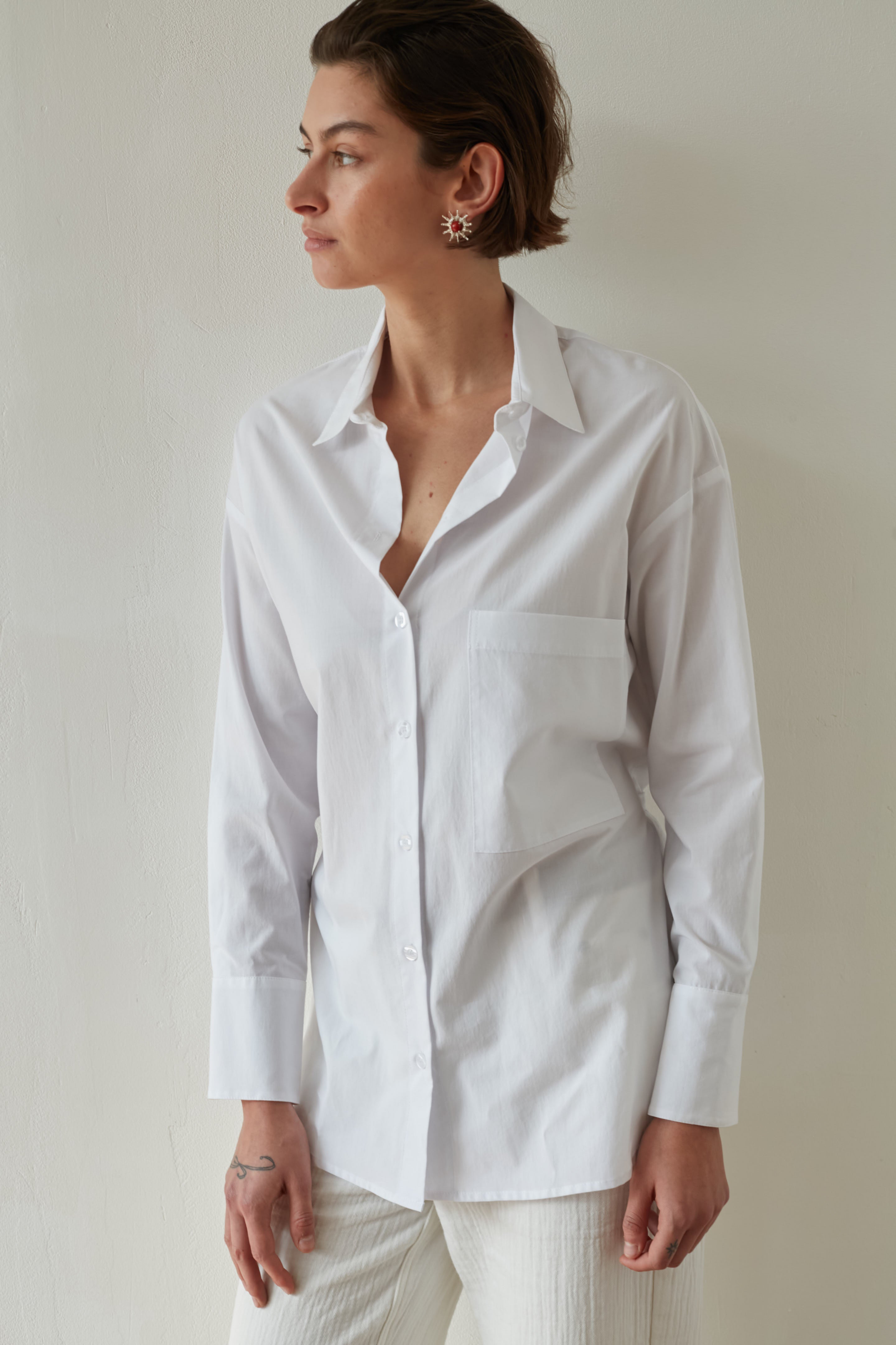 Moon tying top white