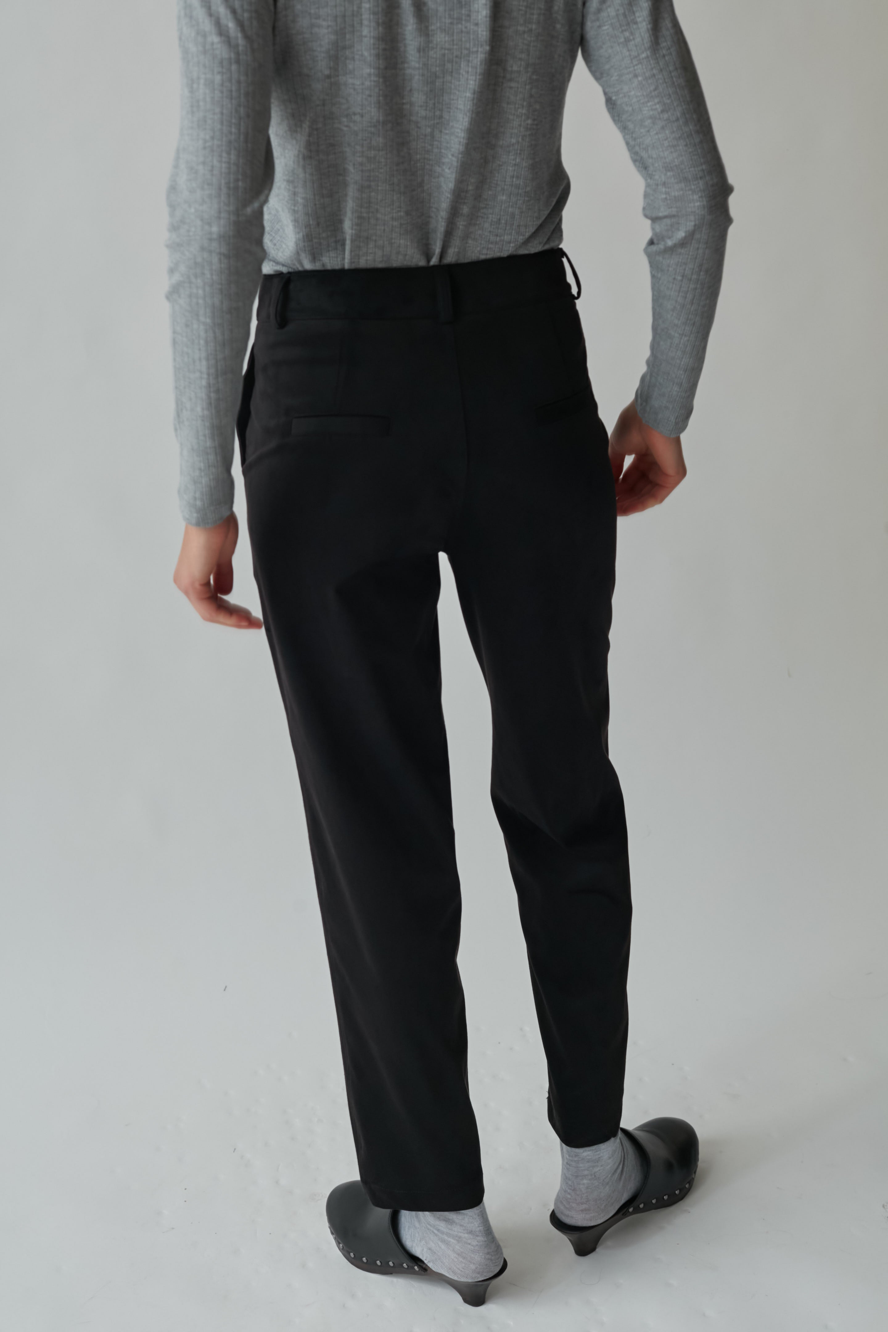 Suede pants black