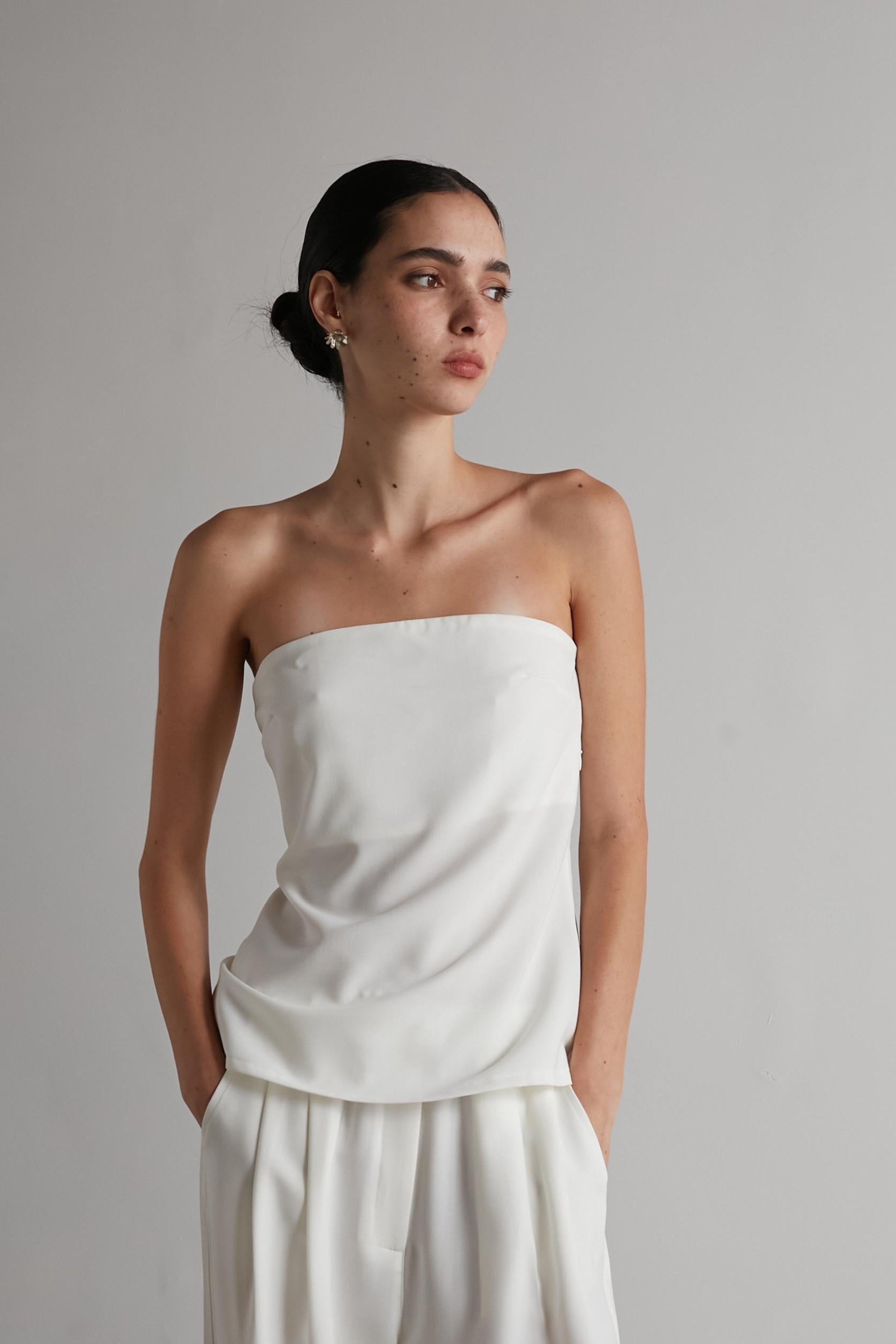 Lyra s top white
