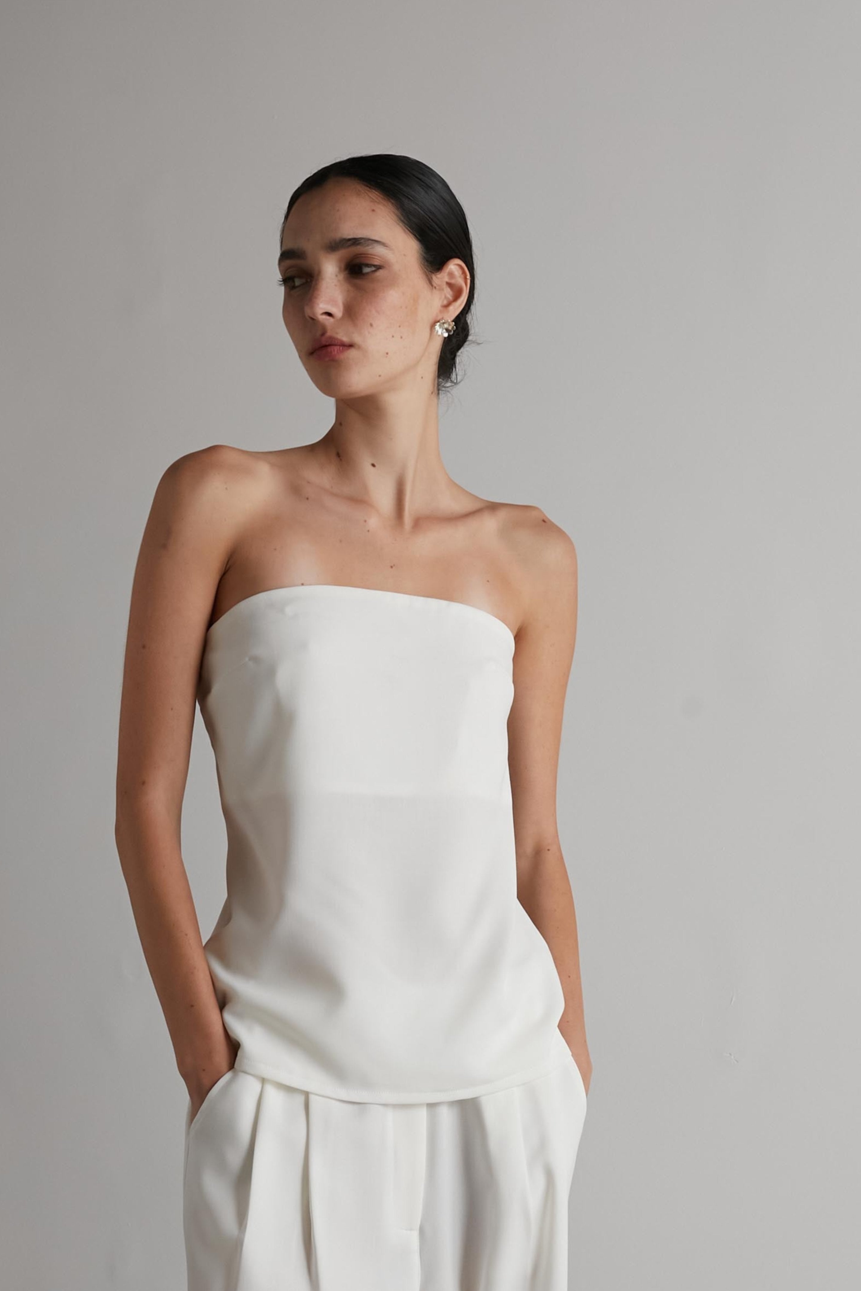 Lyra s top white