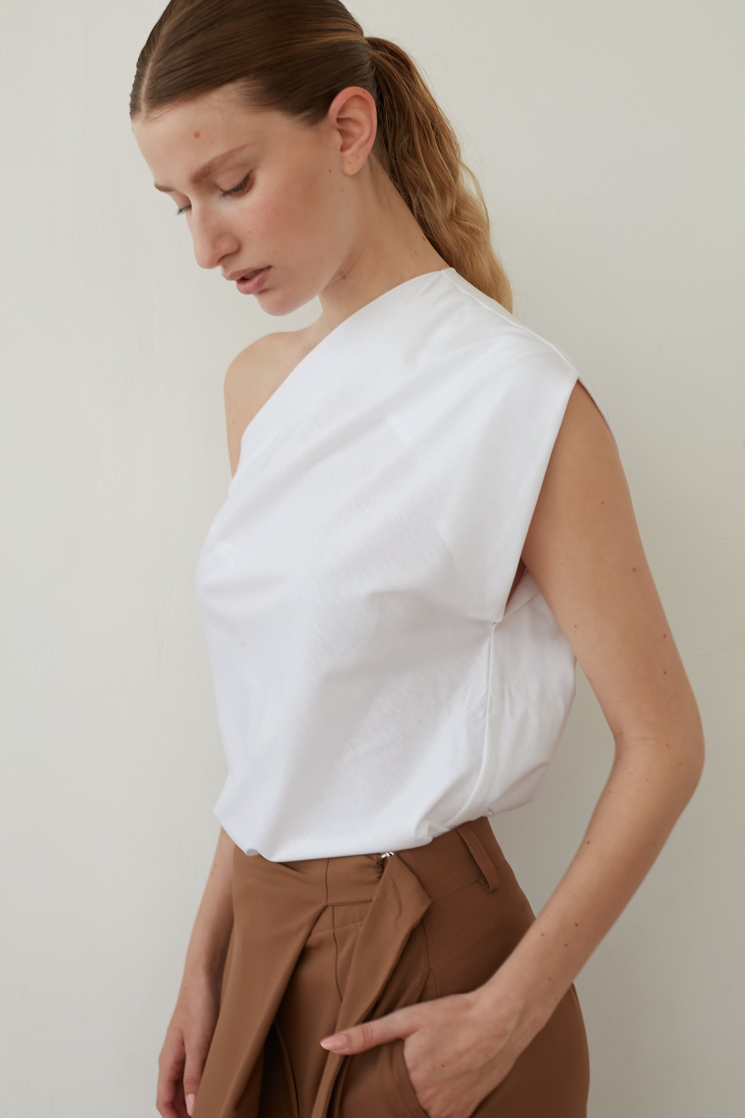T ONE shoulder white