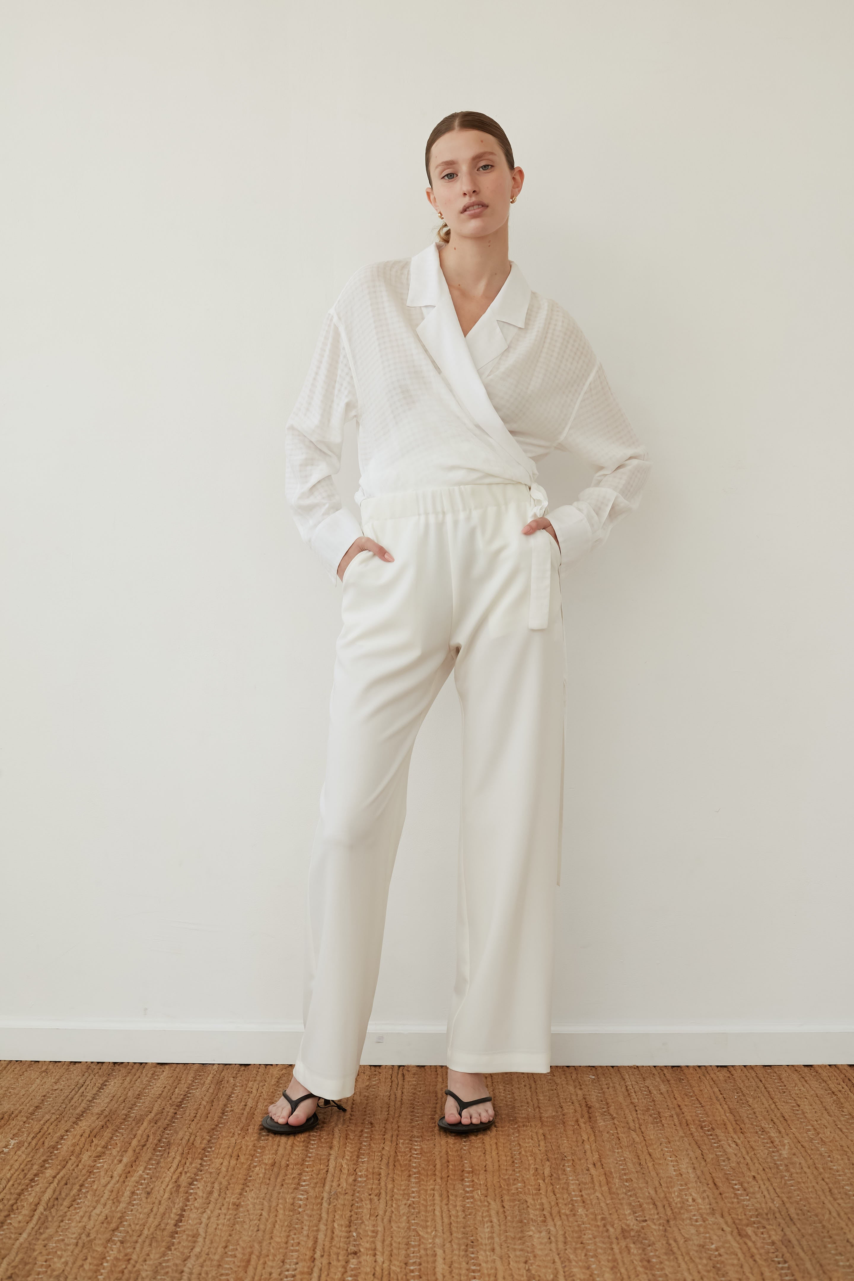 ain pants white
