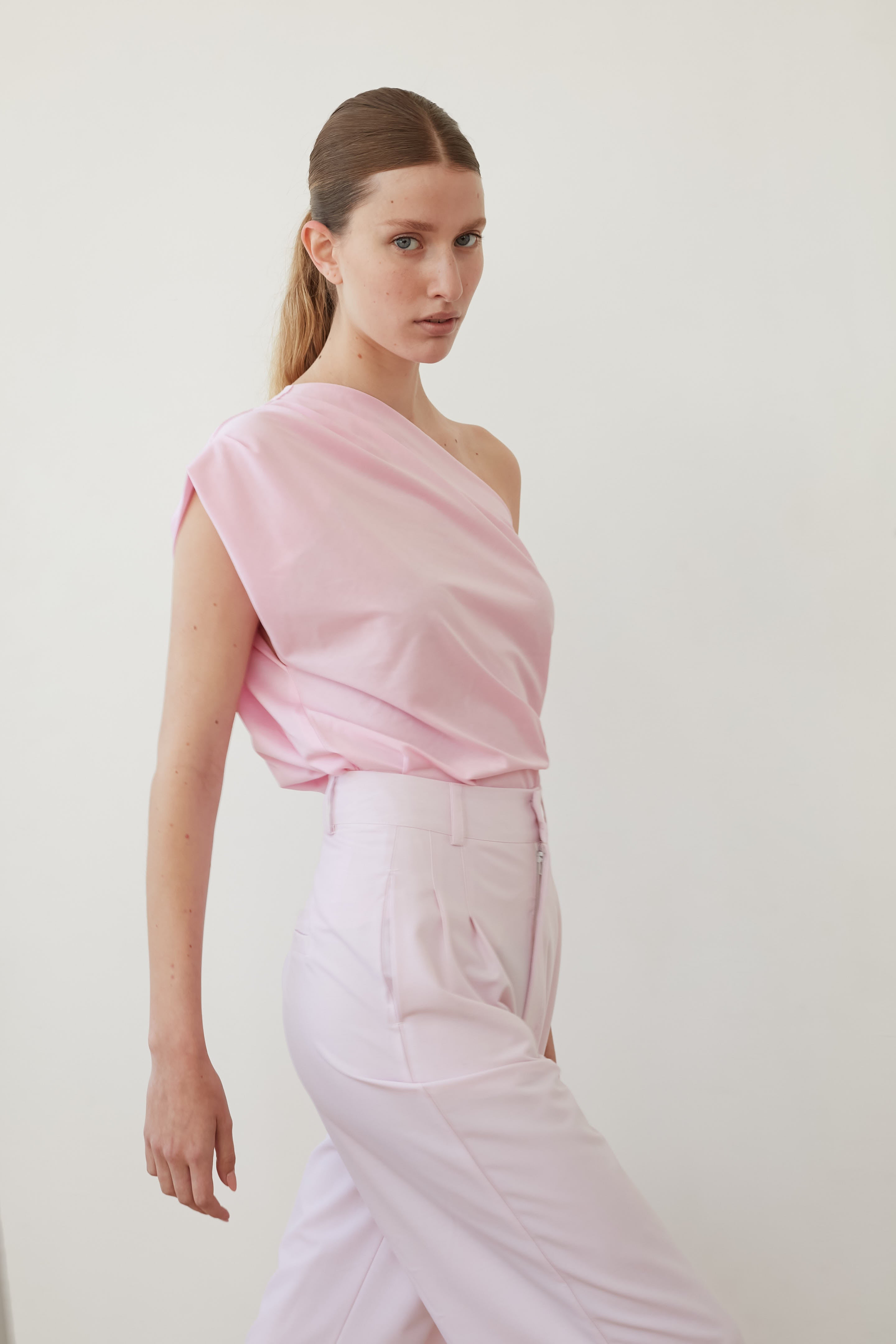 T ONE shoulder baby PINK