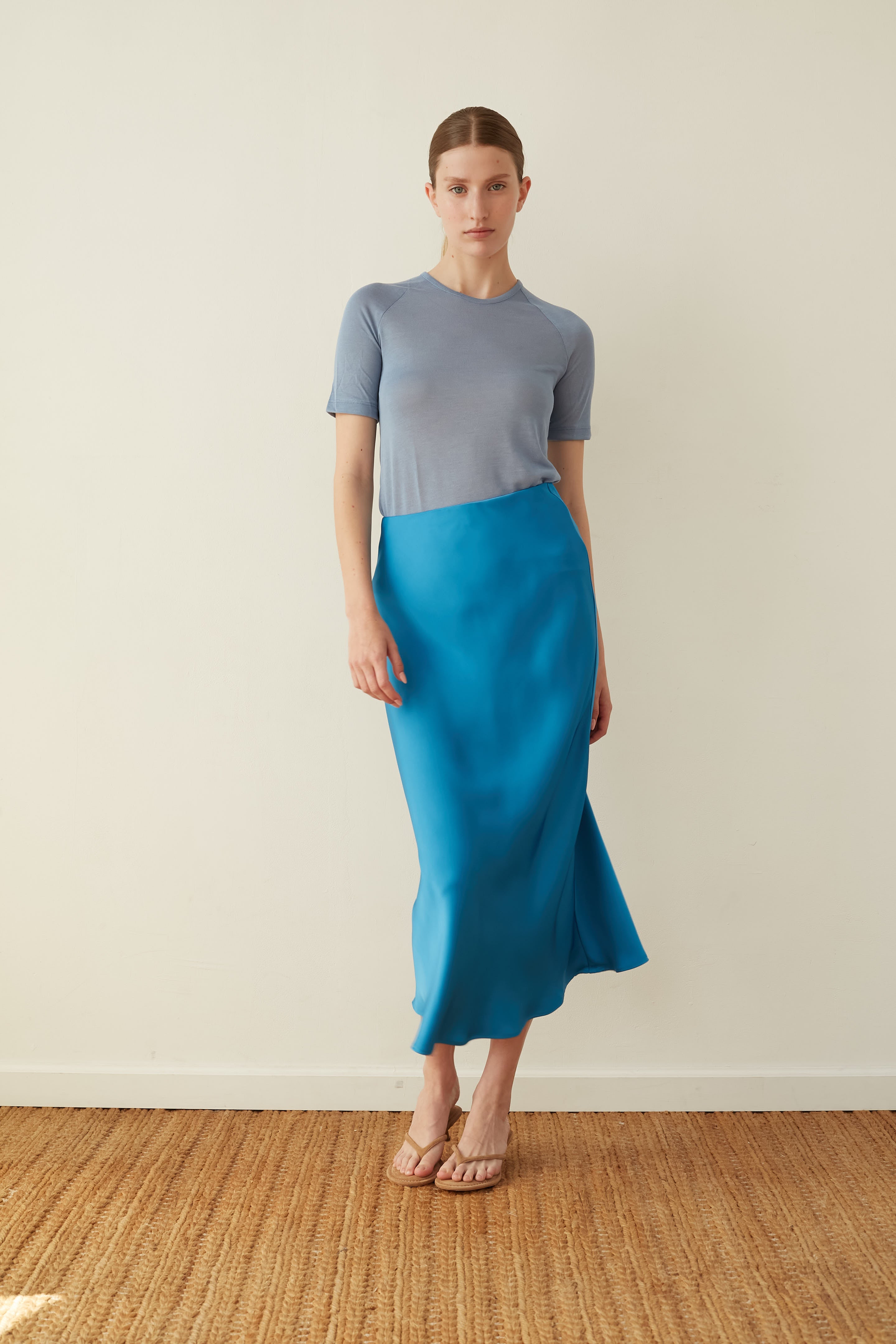 leo skirt royal