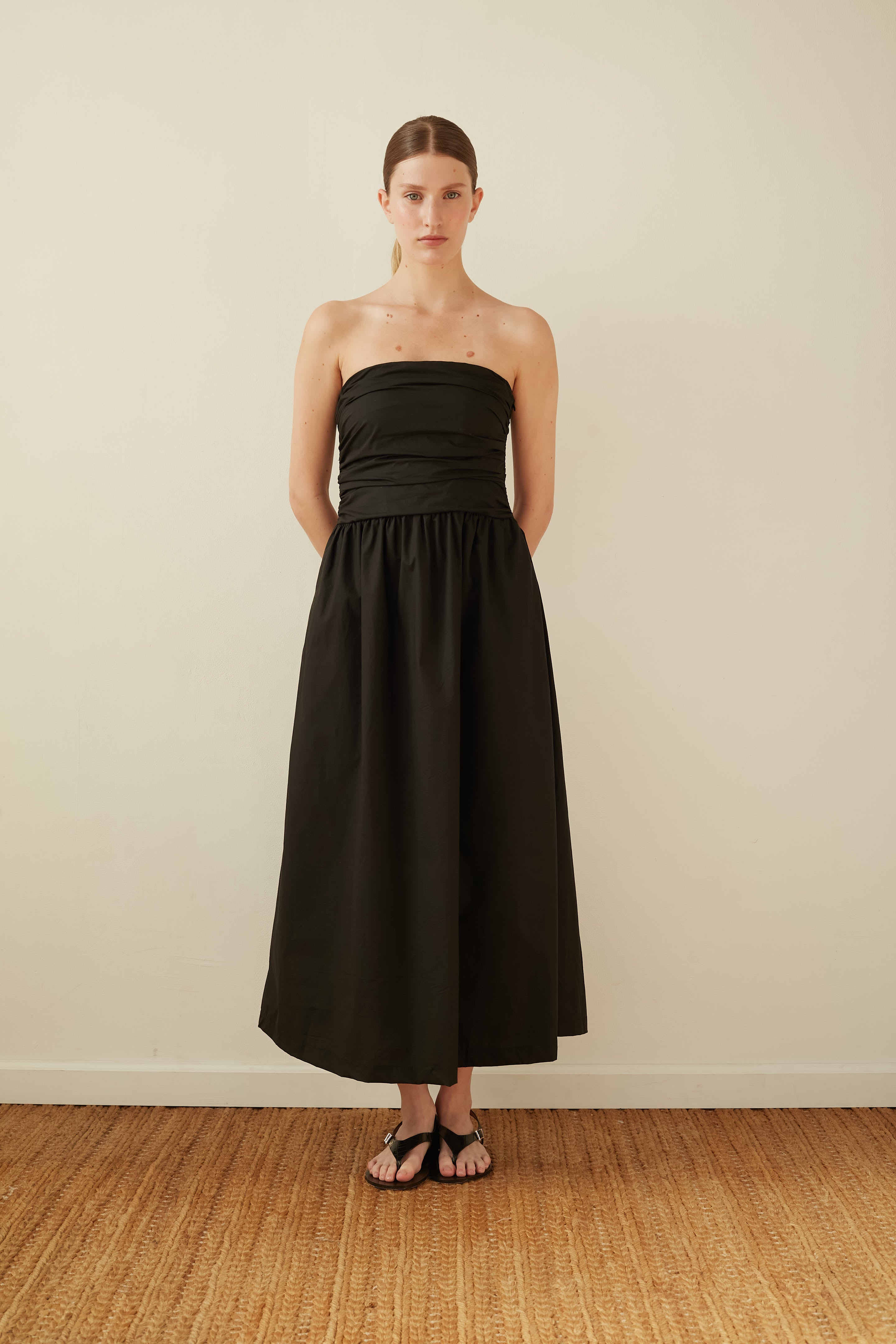 Strapless dress black