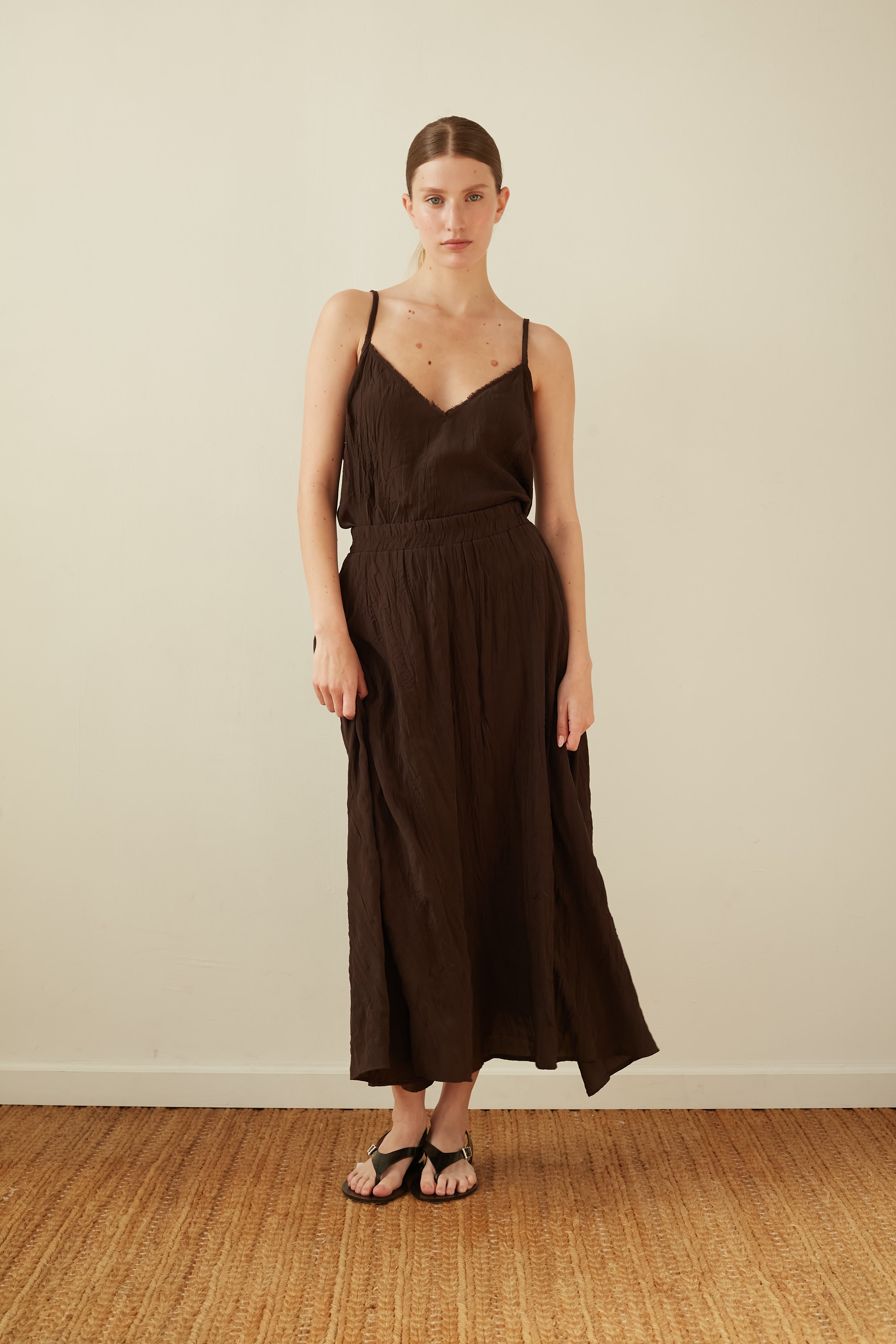 pleated skirt chocolate