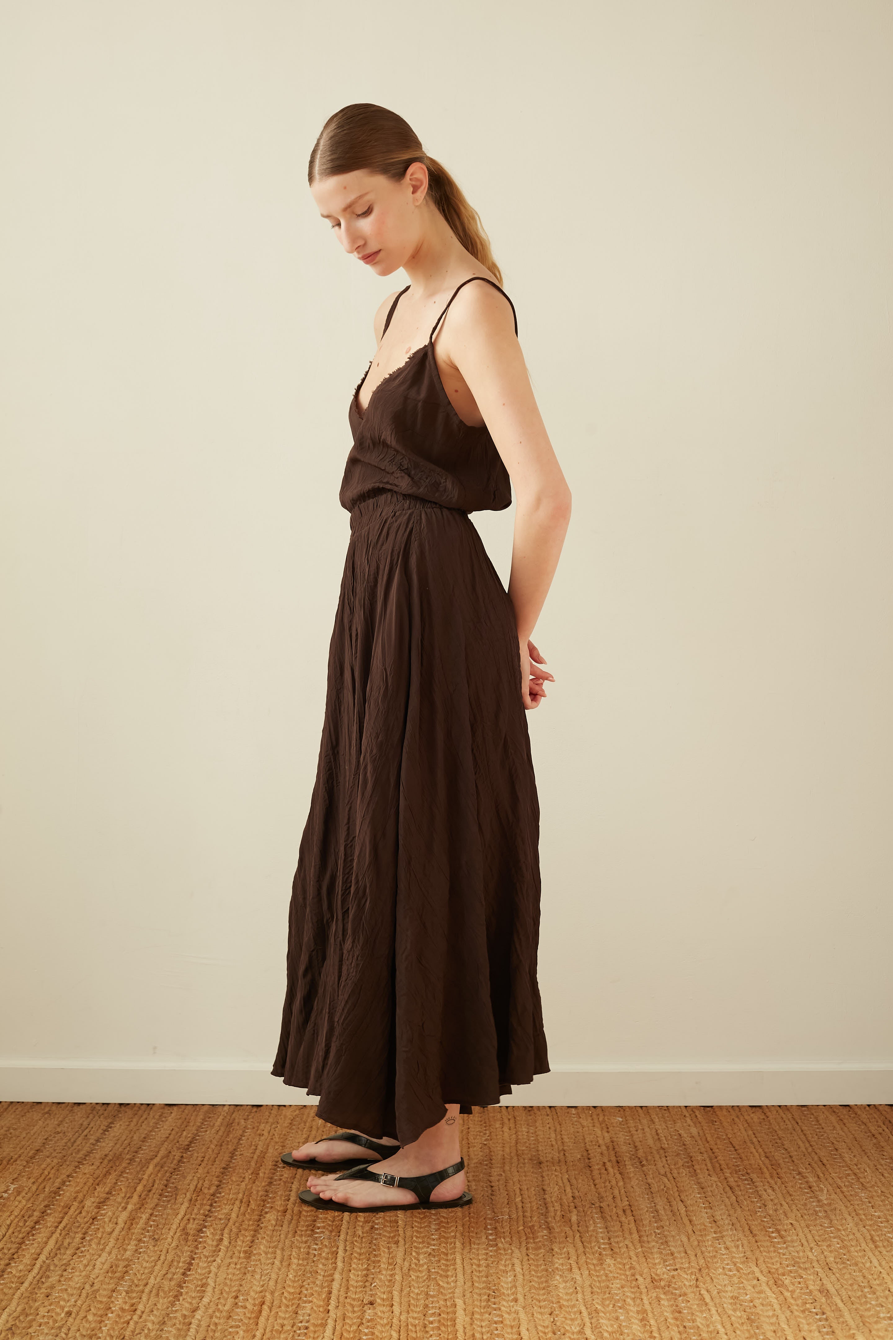 pleated skirt chocolate