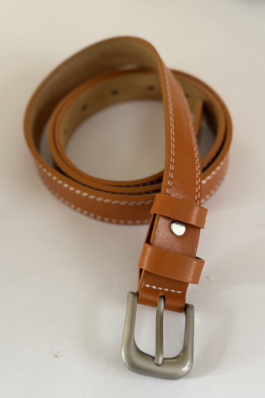 Stitches leather belt Camel