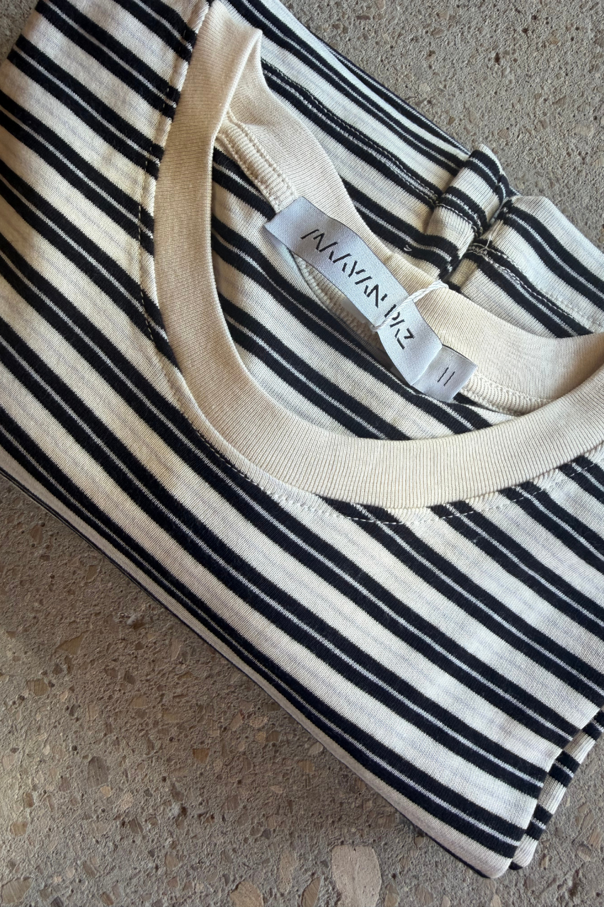 Stripes long T black