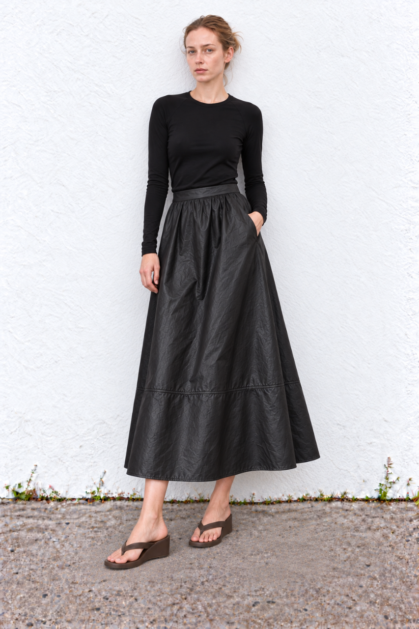 W Wide skirt Black
