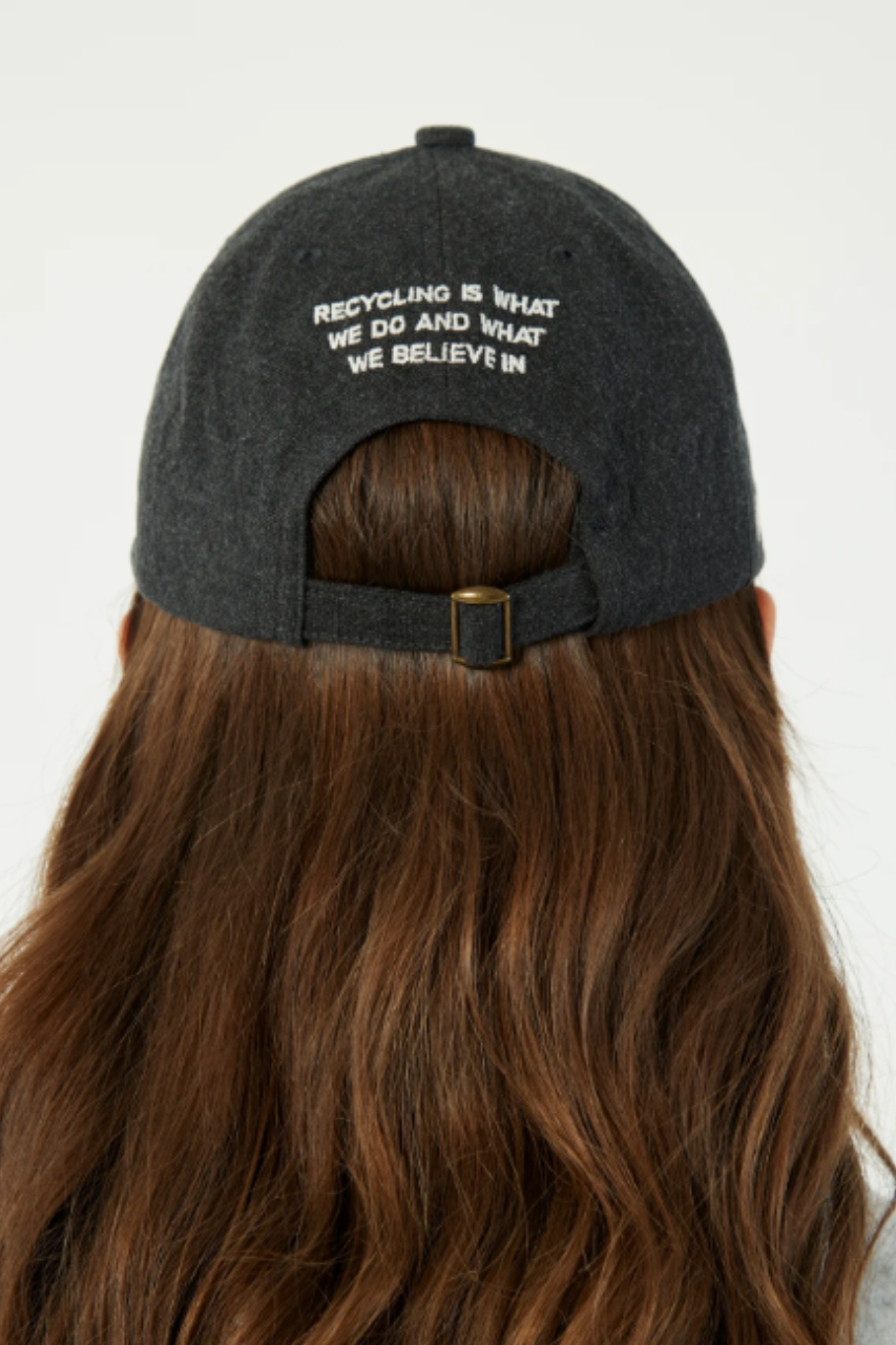 colett cap black