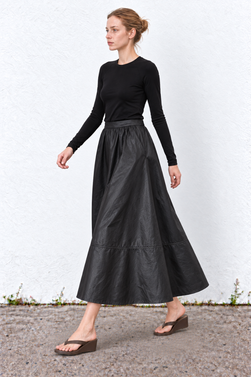 W Wide skirt Black