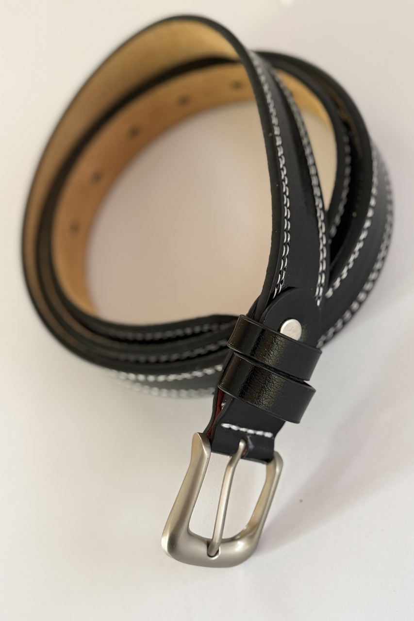 Stitches leather belt black