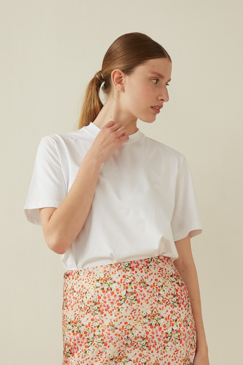 classic t shirt white