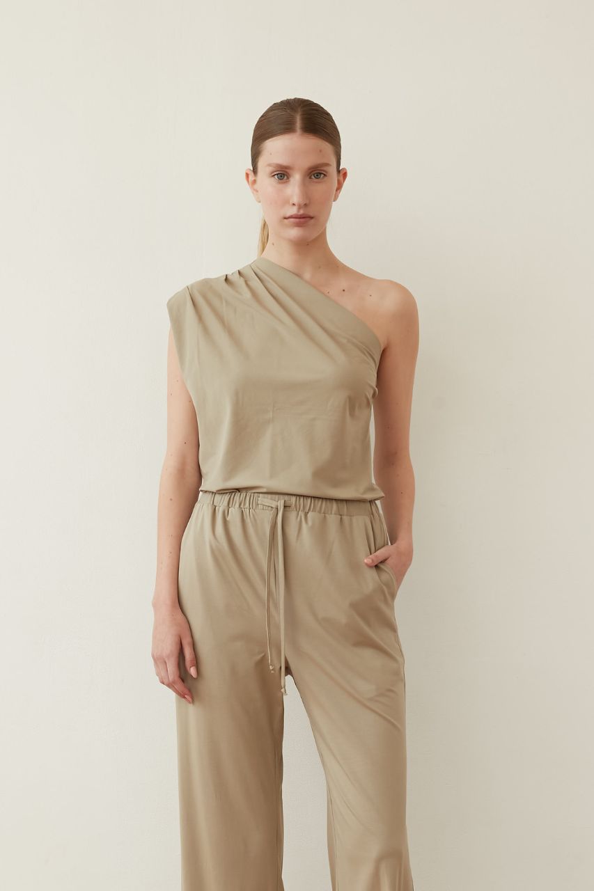 T ONE shoulder mocha