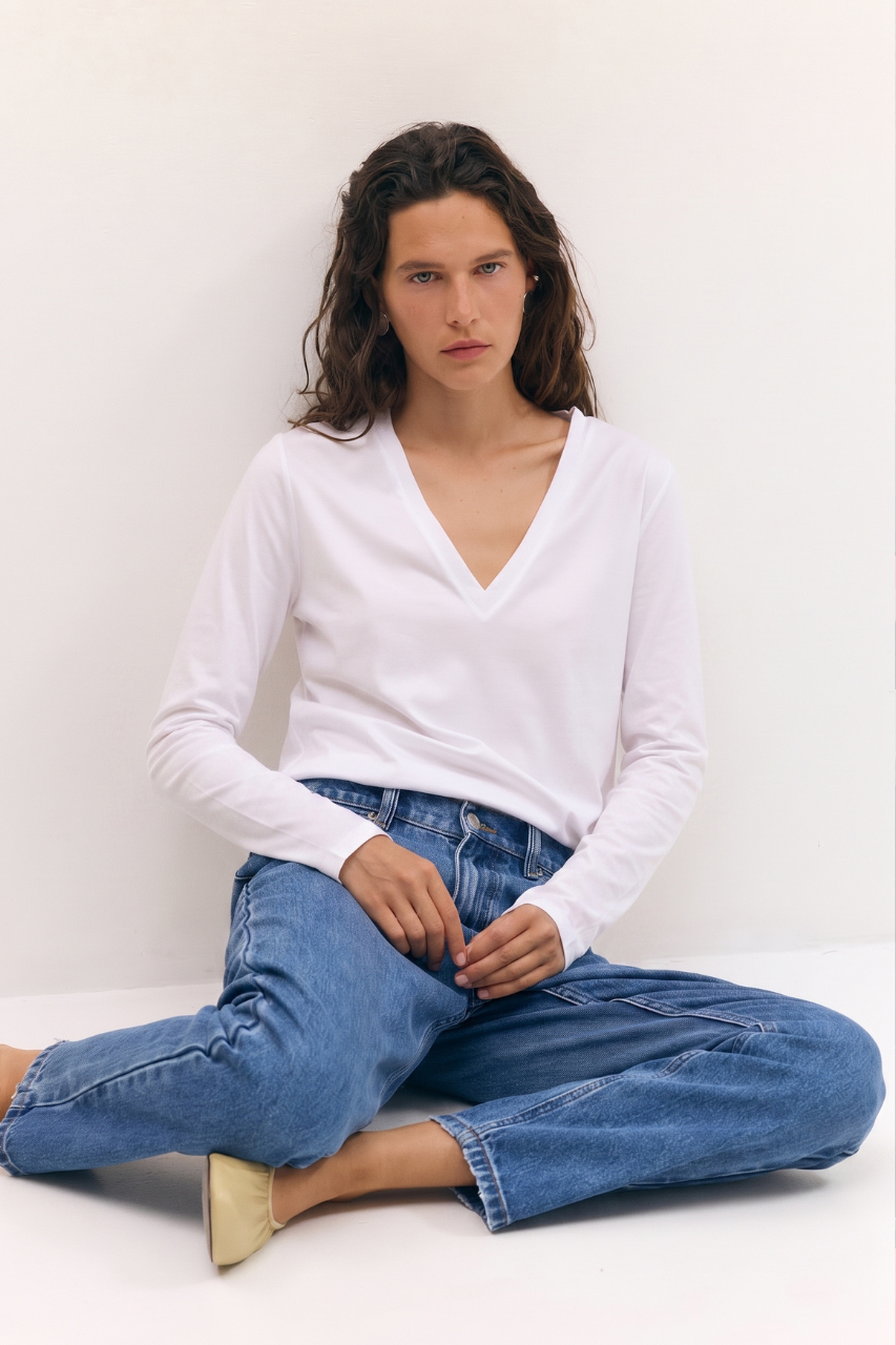 Daylight v top white