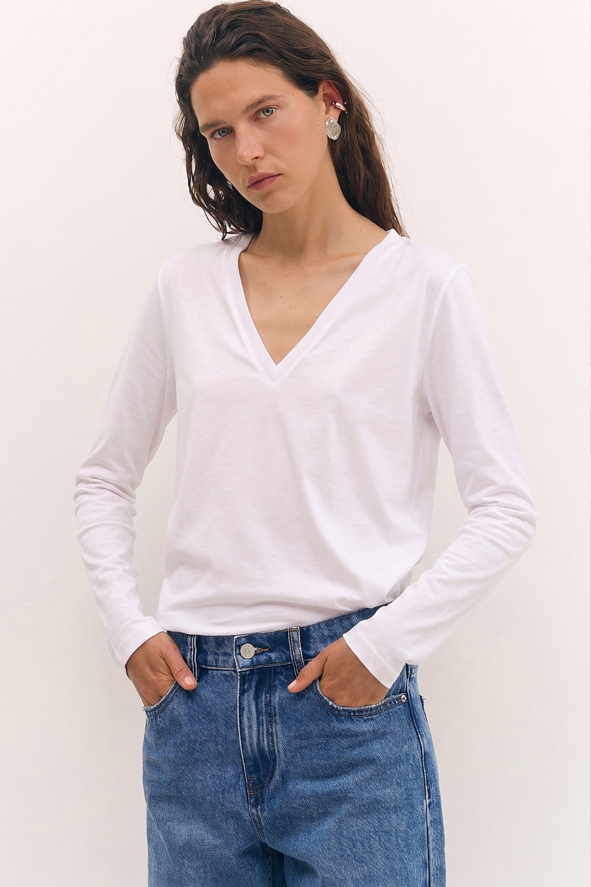 Daylight v top white